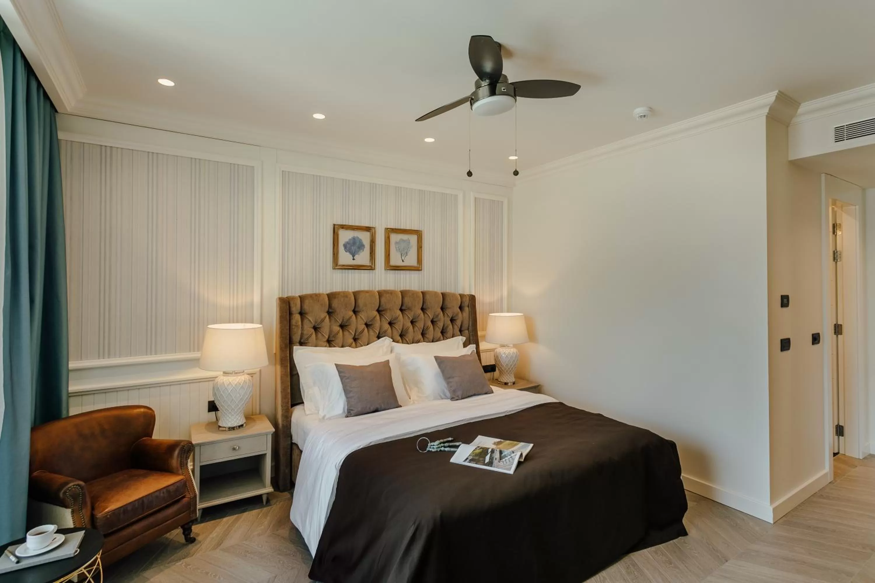 Photo of the whole room, Bed in Boutique Hotel Casa del Mare - Vizura