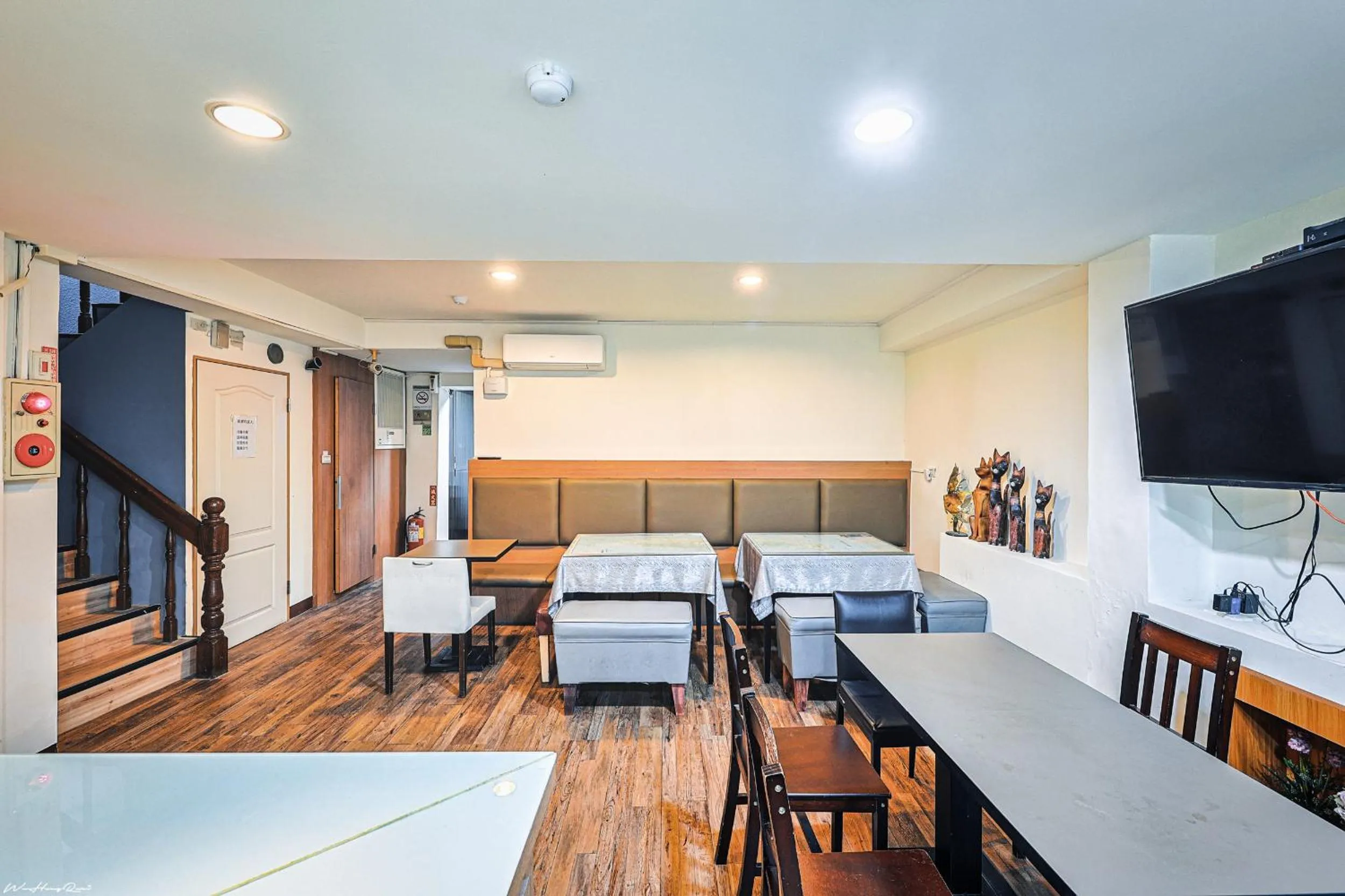 Communal lounge/ TV room in 亞馨文旅 近東大門夜市 有免費停車場 可自助入住