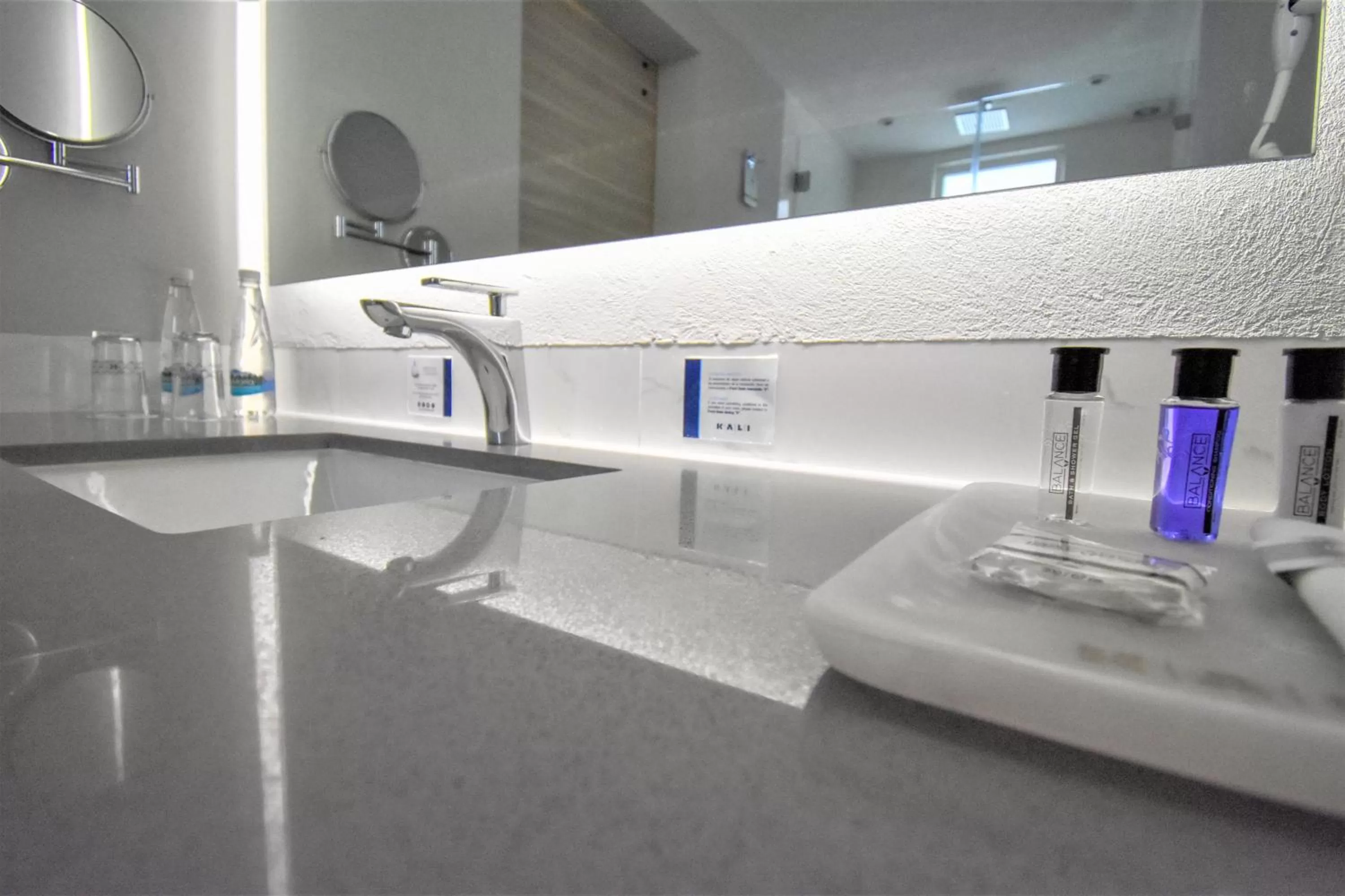 Bathroom in KALI Centro Mexico City