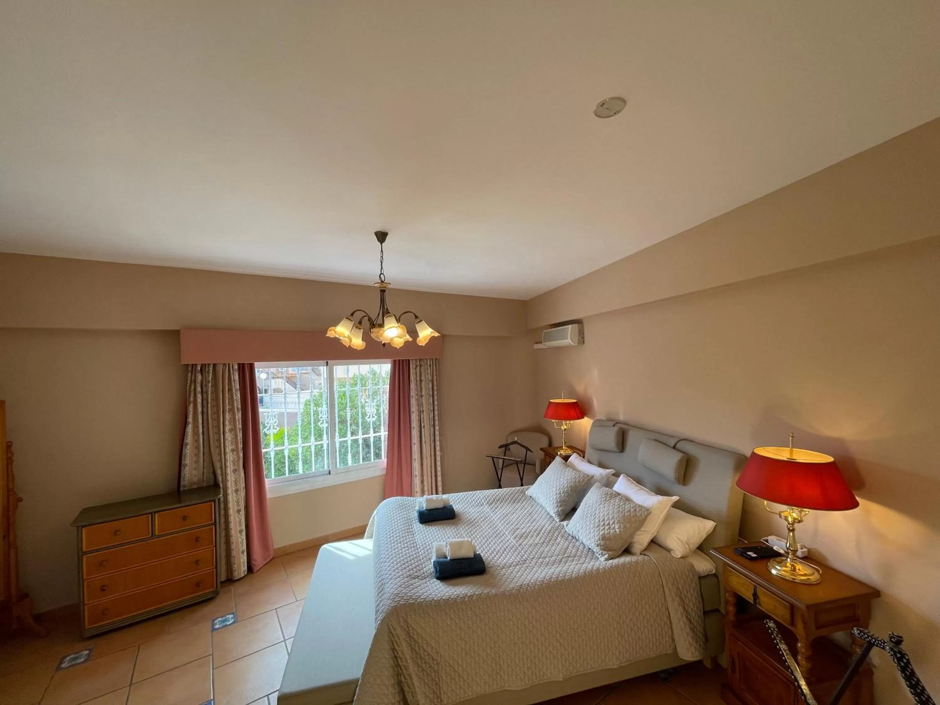 Deluxe Double Room in Anna's garden