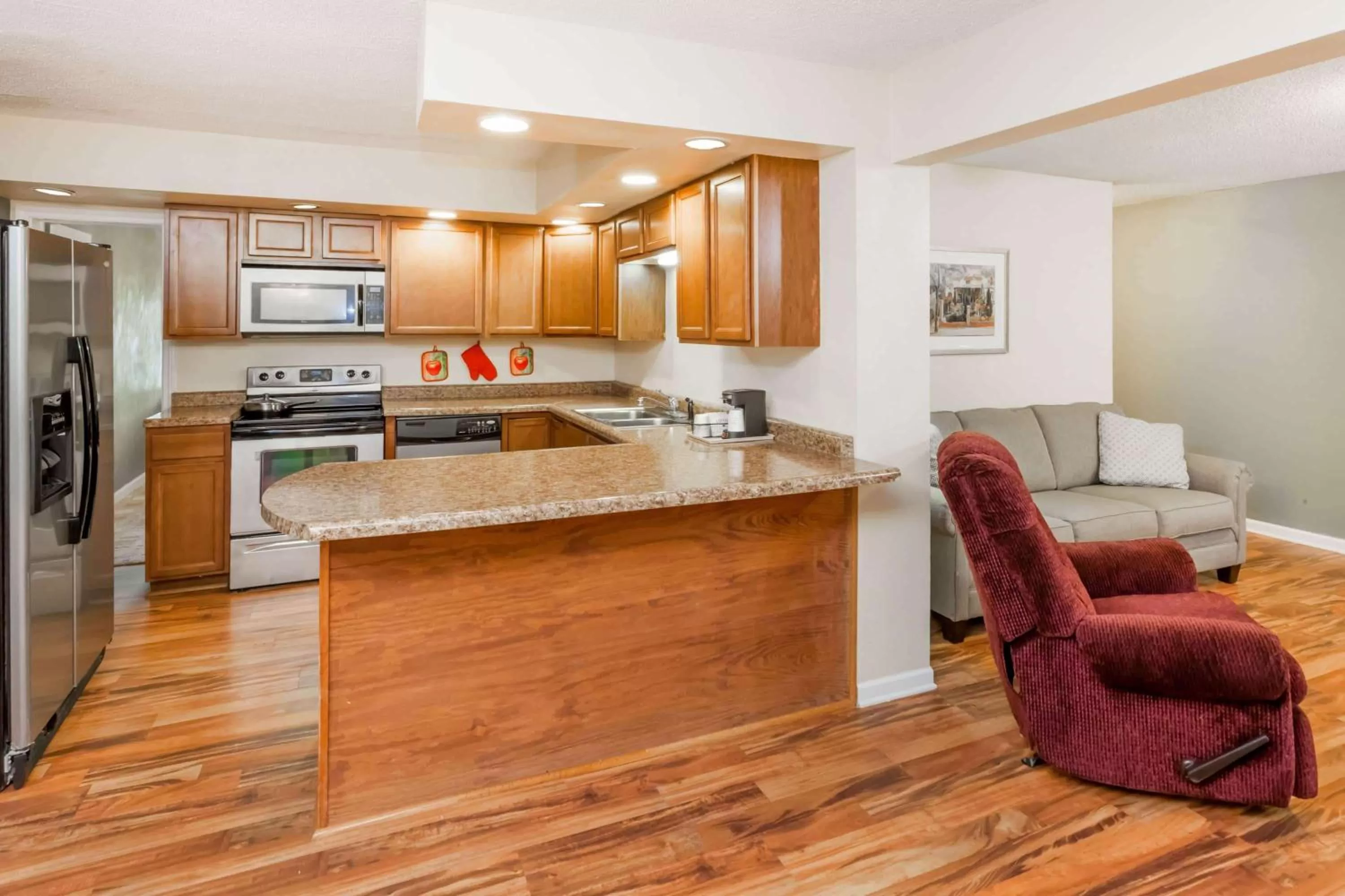 Kitchen or kitchenette in Baymont by Wyndham Peoria