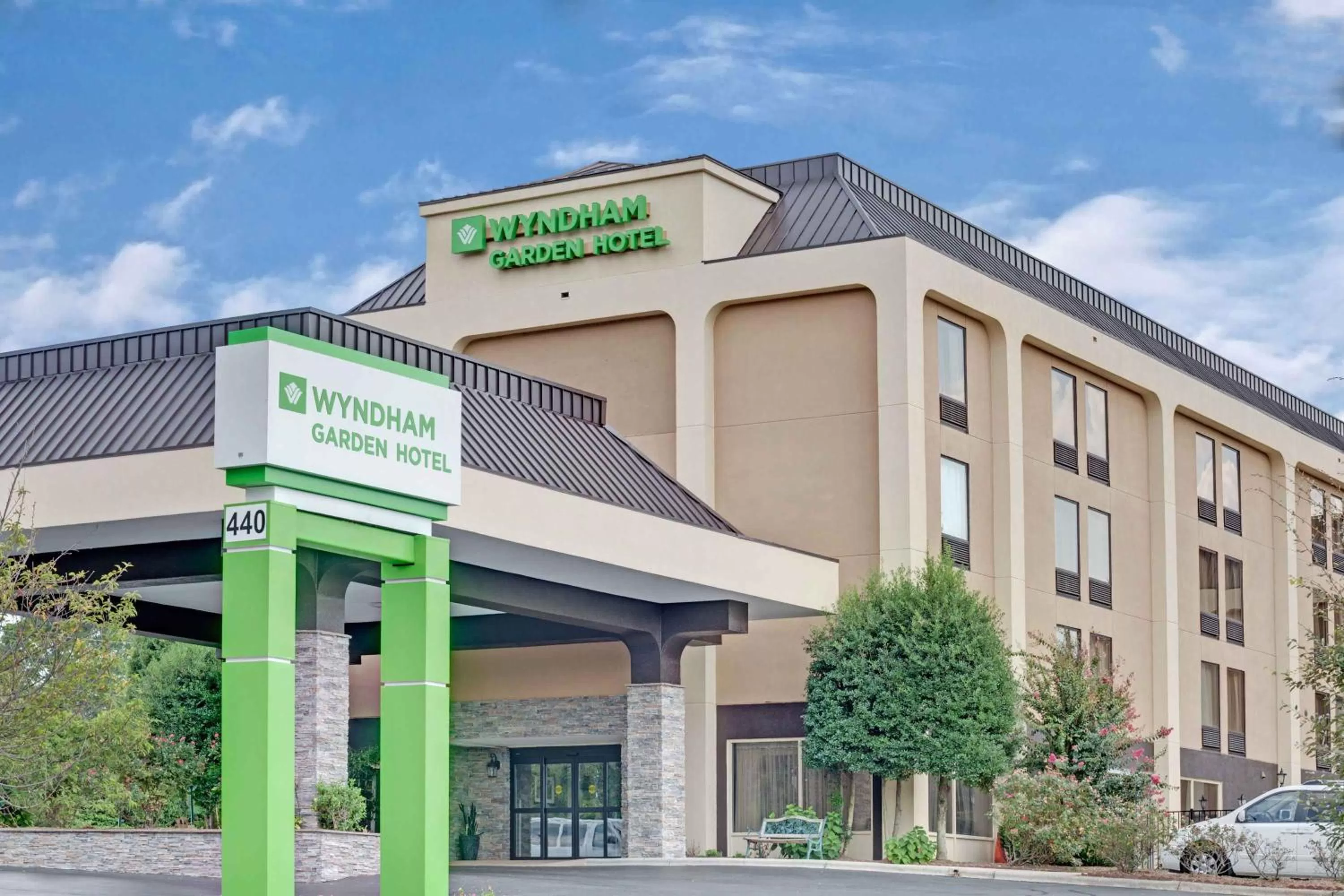 Facade/entrance in Wyndham Garden Charlotte Airport Southeast