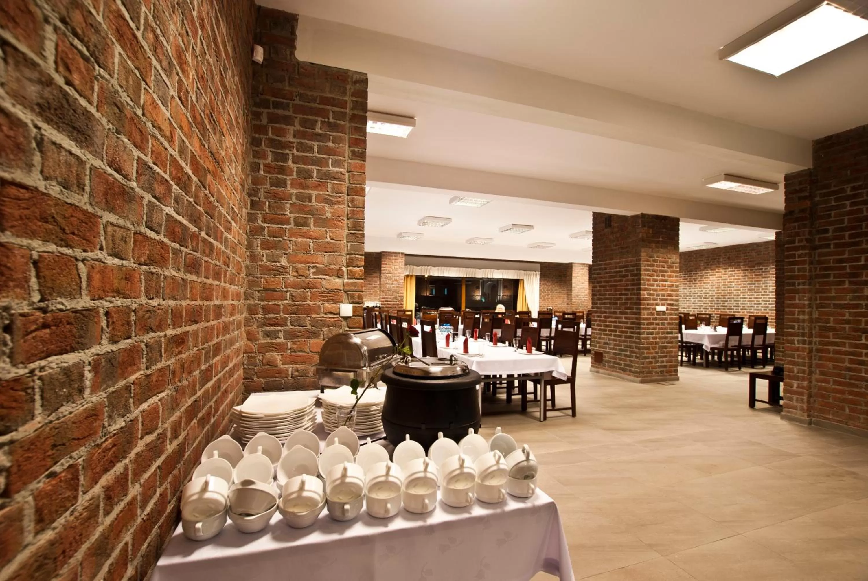 Restaurant/places to eat in Dom Pracy Twórczej