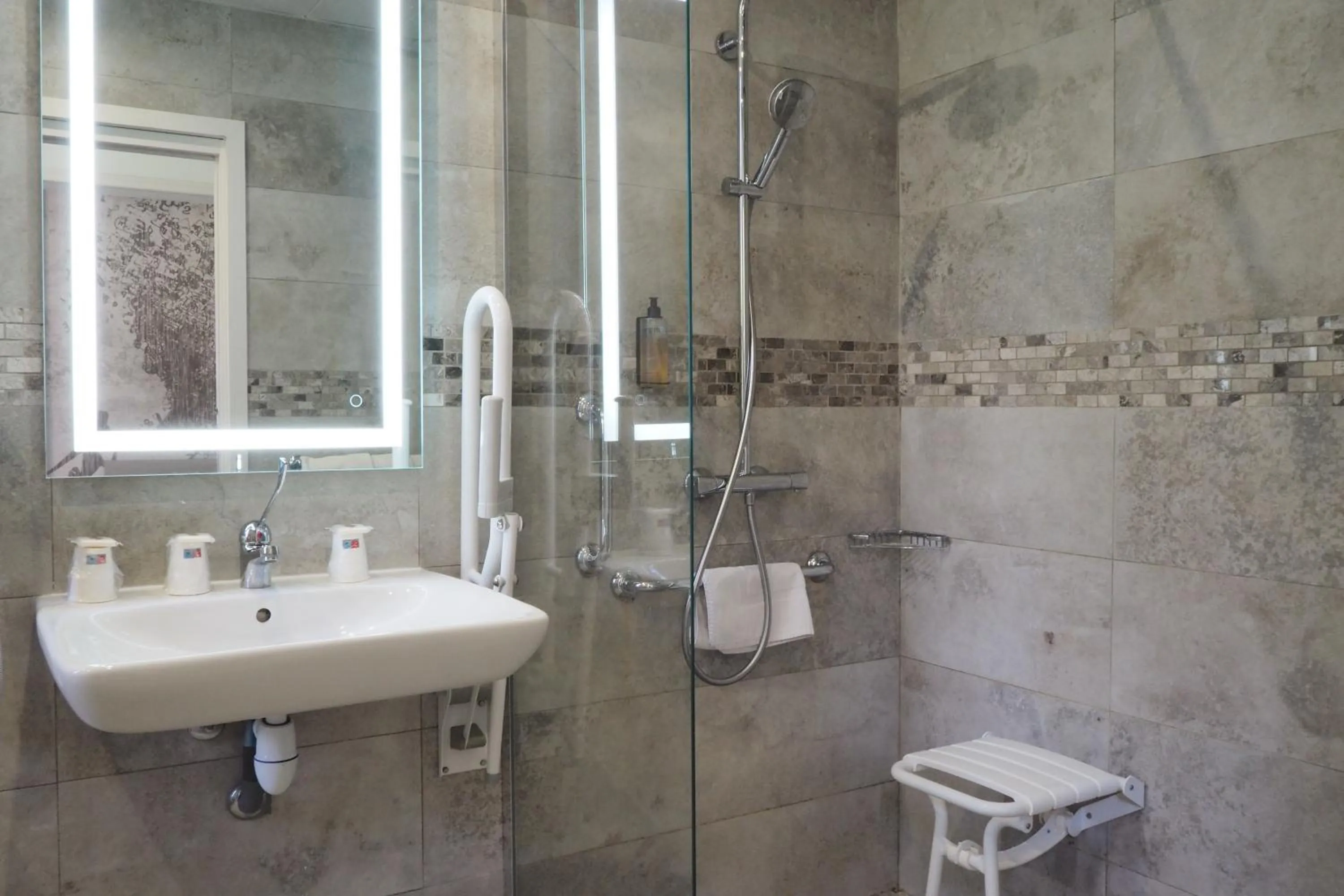 Bathroom in Hotel Busby