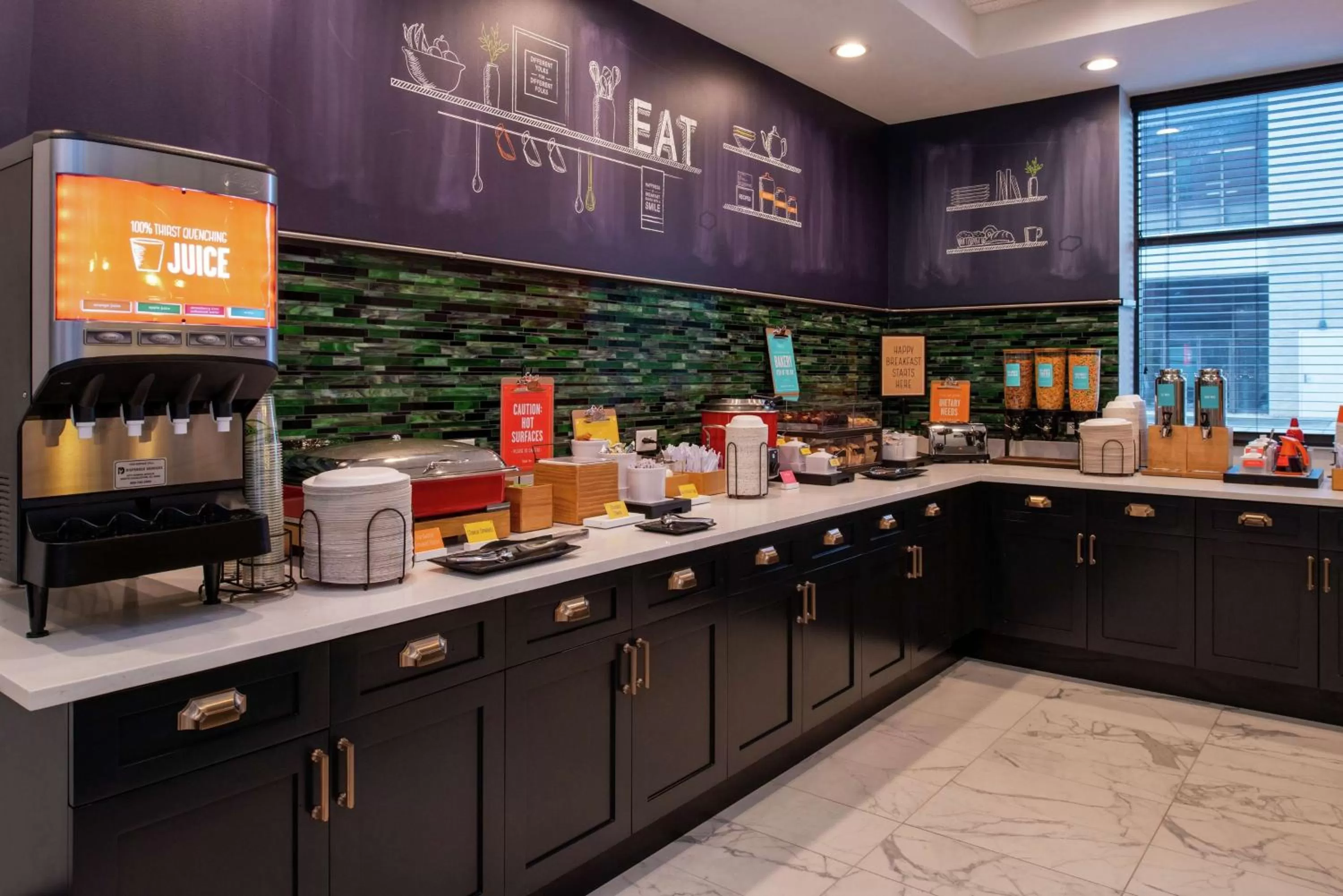 Breakfast in Hampton Inn & Suites Winston-Salem Downtown