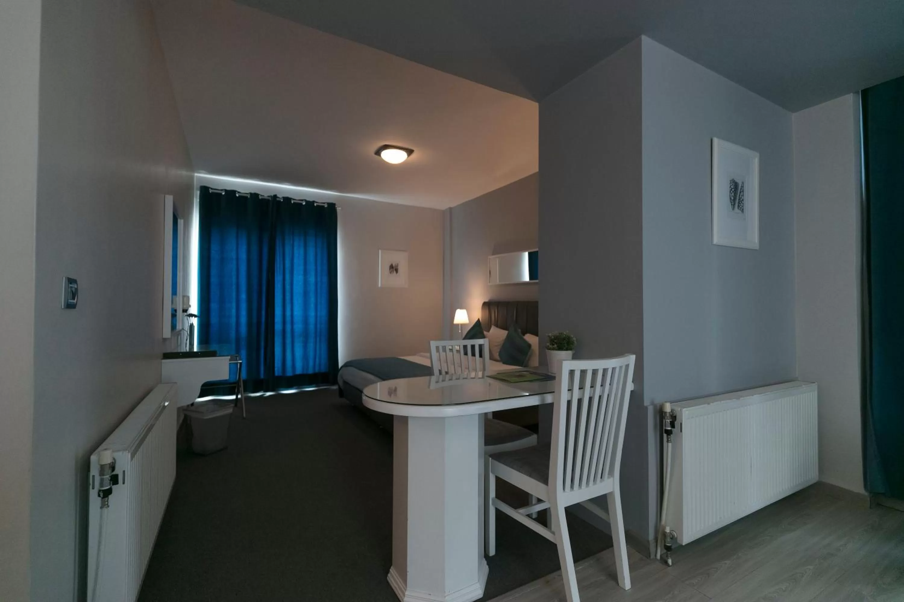 Coffee/tea facilities in The Conroy Boutique Hotel