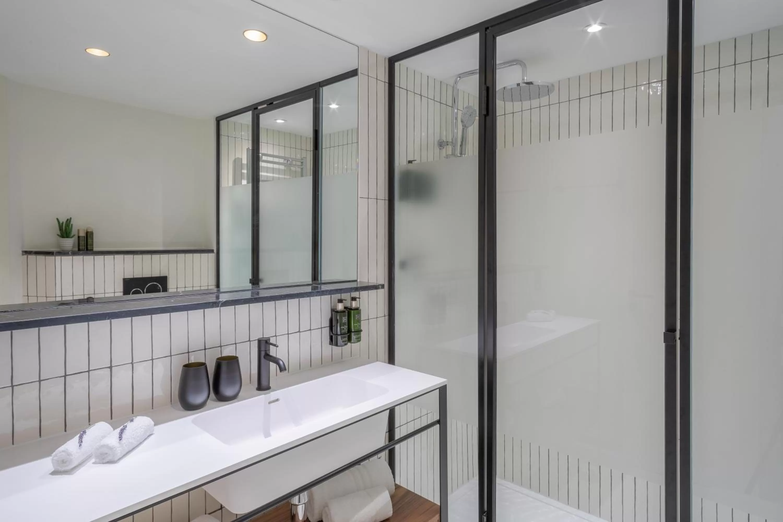 Bathroom in Melia White House Hotel