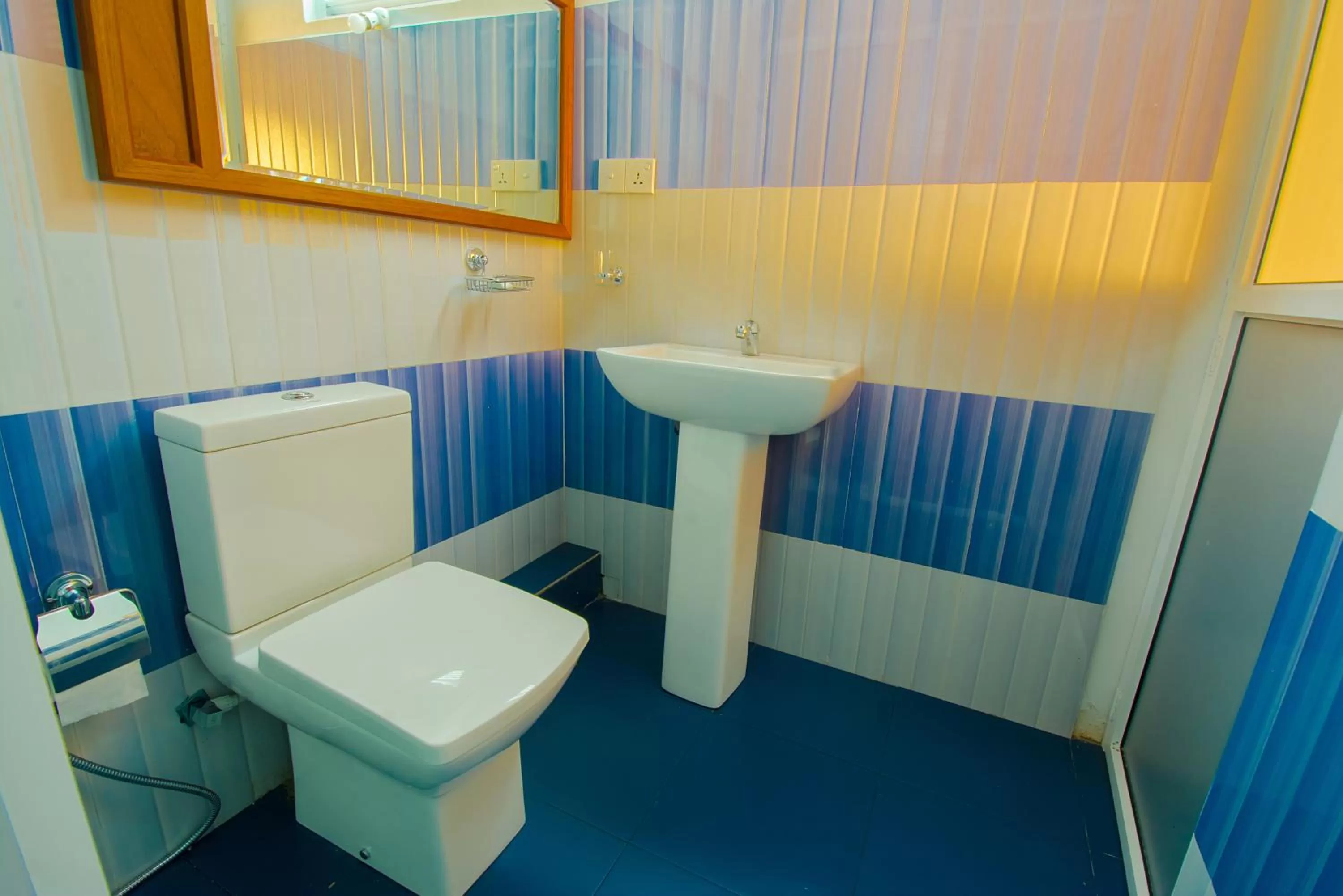 Bathroom in Kandy Riverside Villa