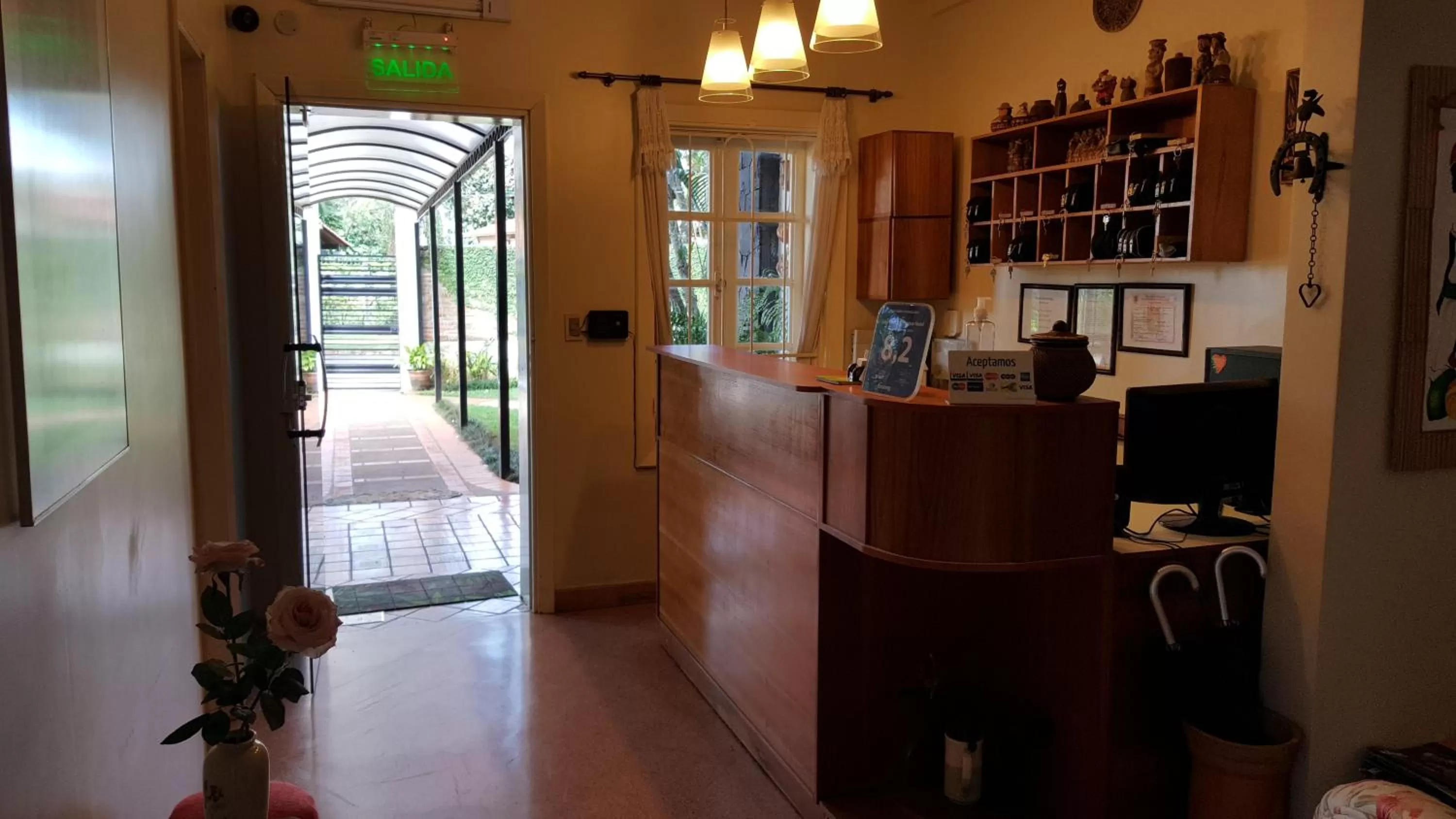 Facade/entrance in Las Orquideas Parque Hotel