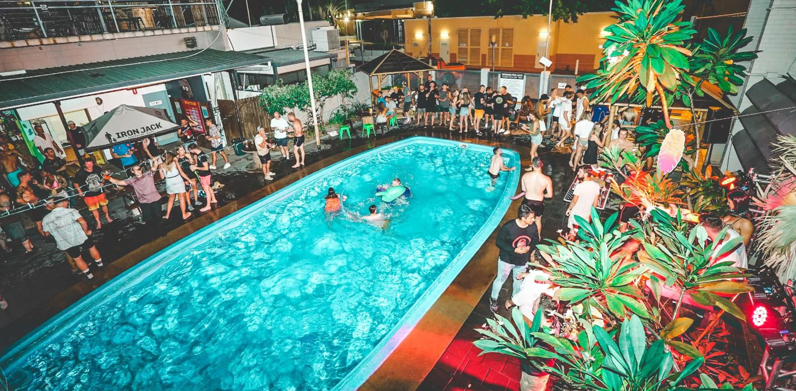 People in Youth Shack Backpackers Darwin