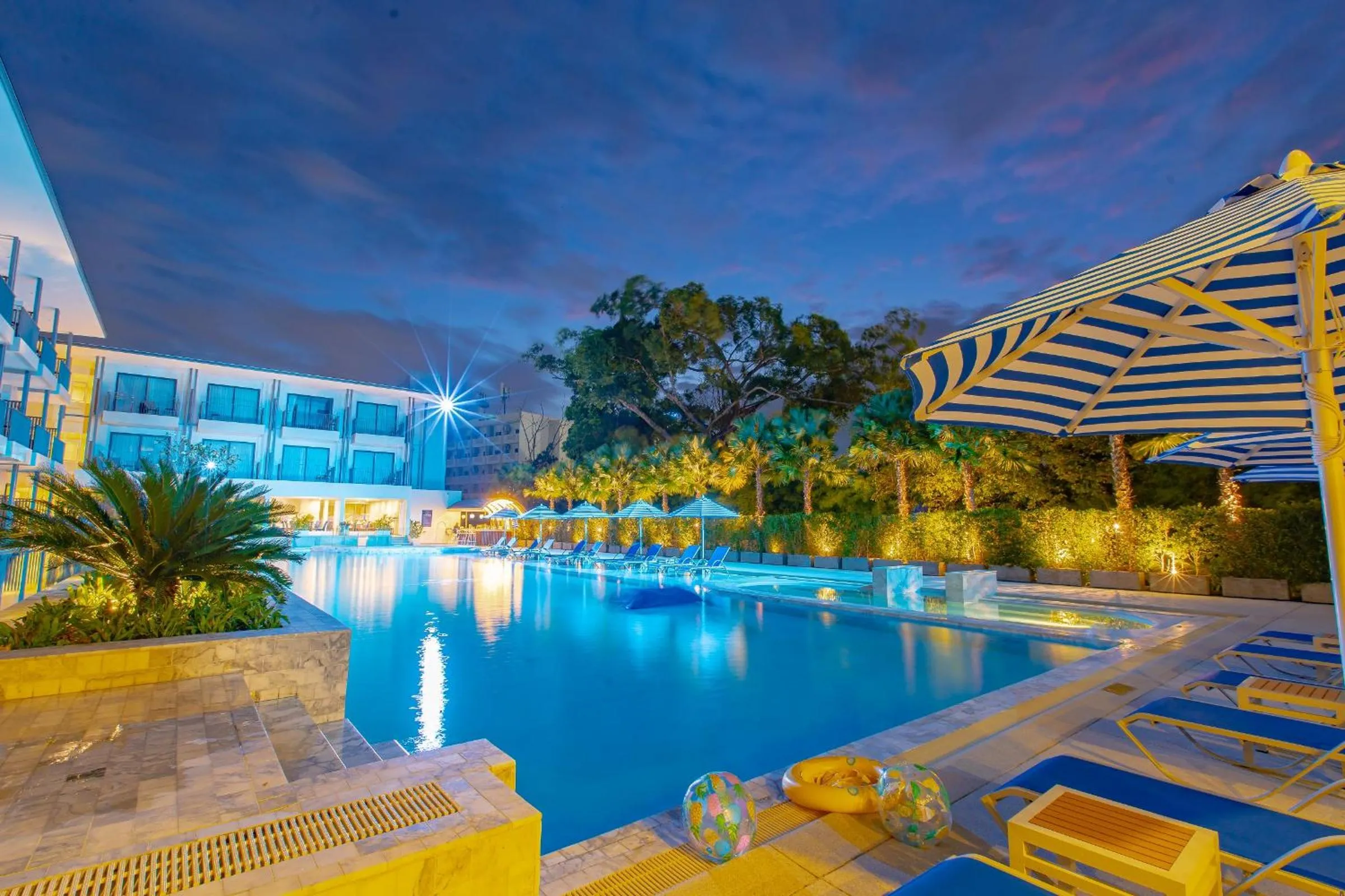 Swimming pool in Seabed Grand Hotel Phuket - SHA Extra Plus