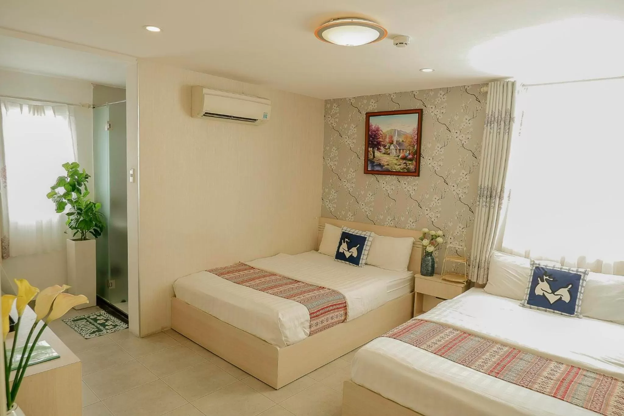 Photo of the whole room, Bed in Galaxy Boutique Sai Gon Central Hotel