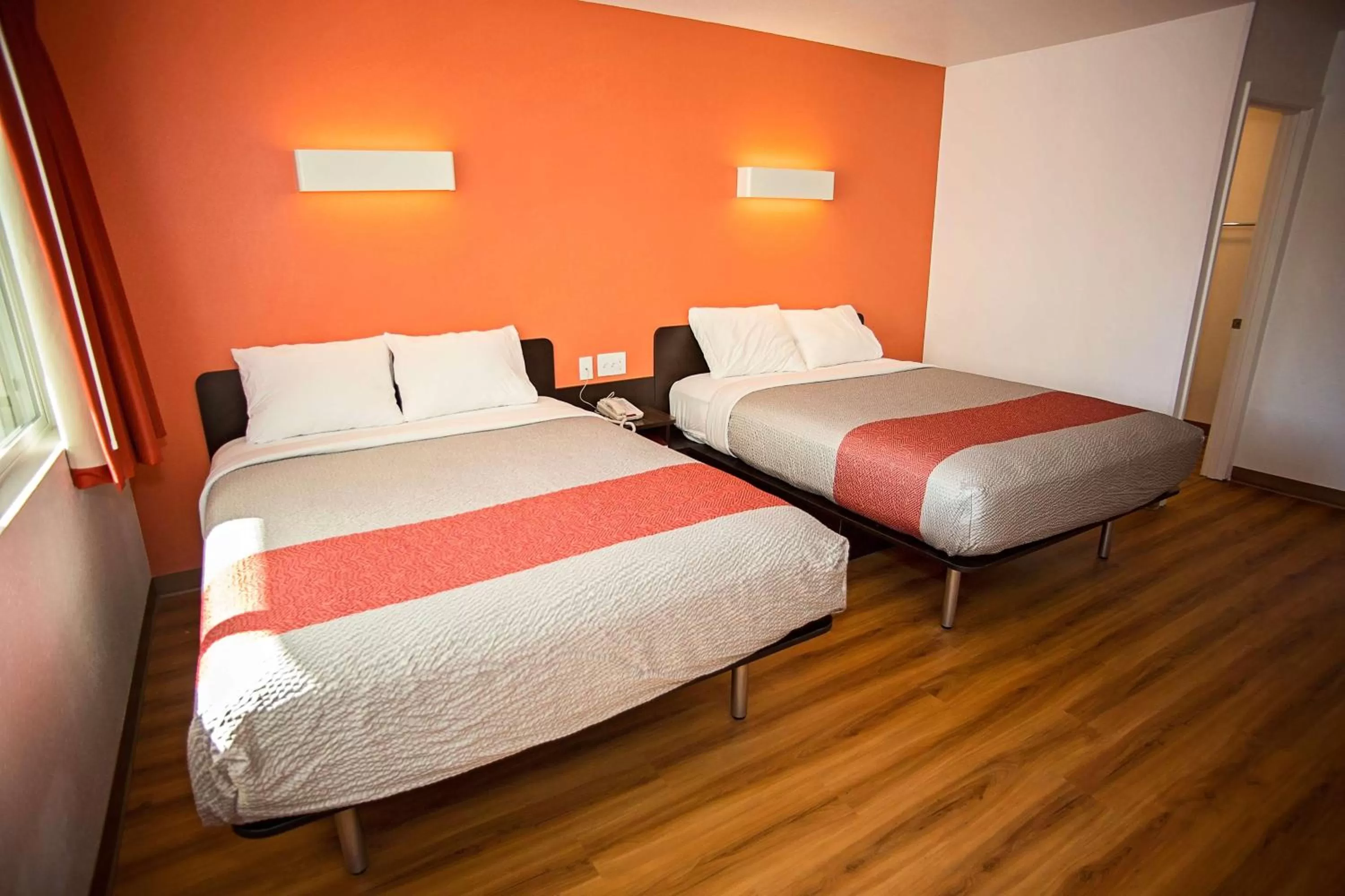 Photo of the whole room, Bed in Motel 6-Crescent City, CA