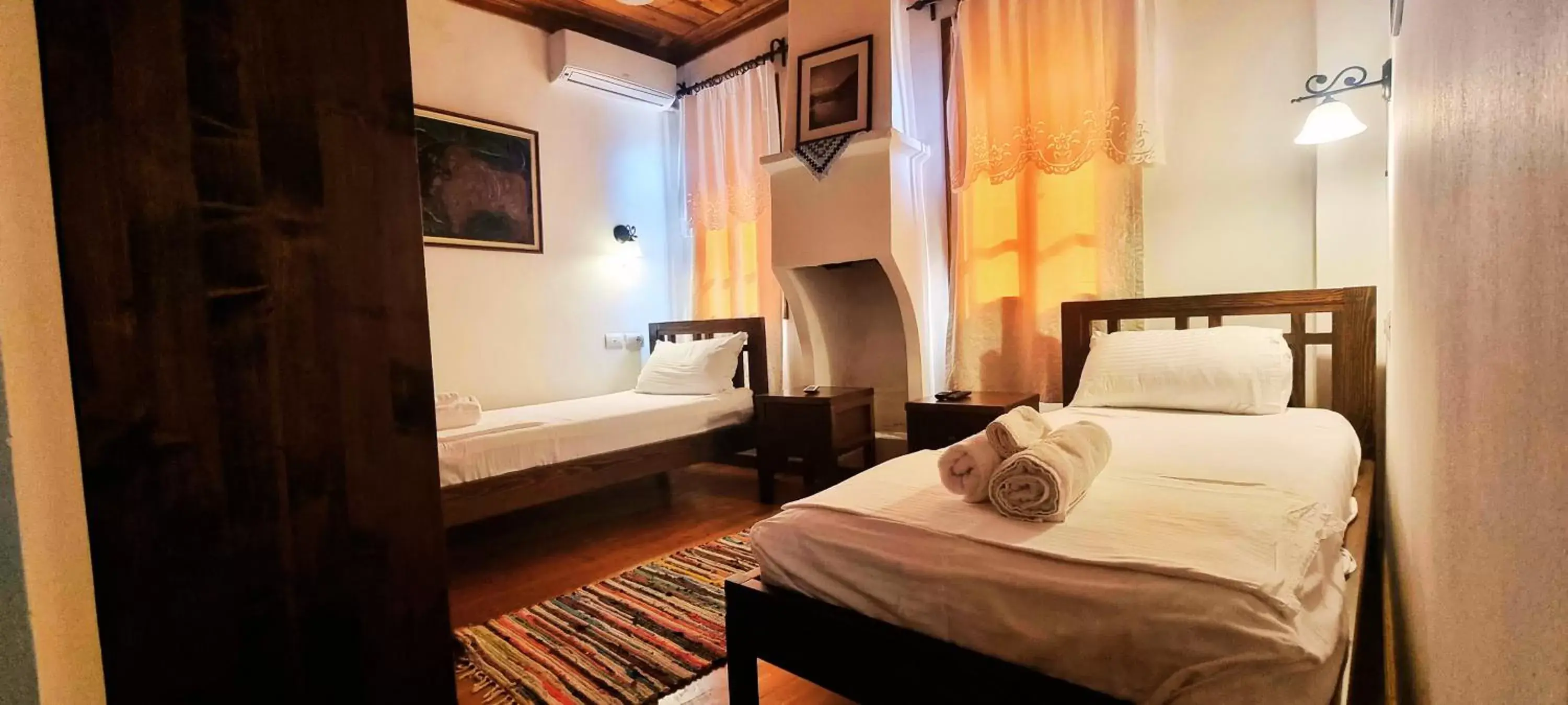 Twin Room in Hotel Gorica- UNESCO quarter Twin Room in Hotel Gorica- UNESCO quarter