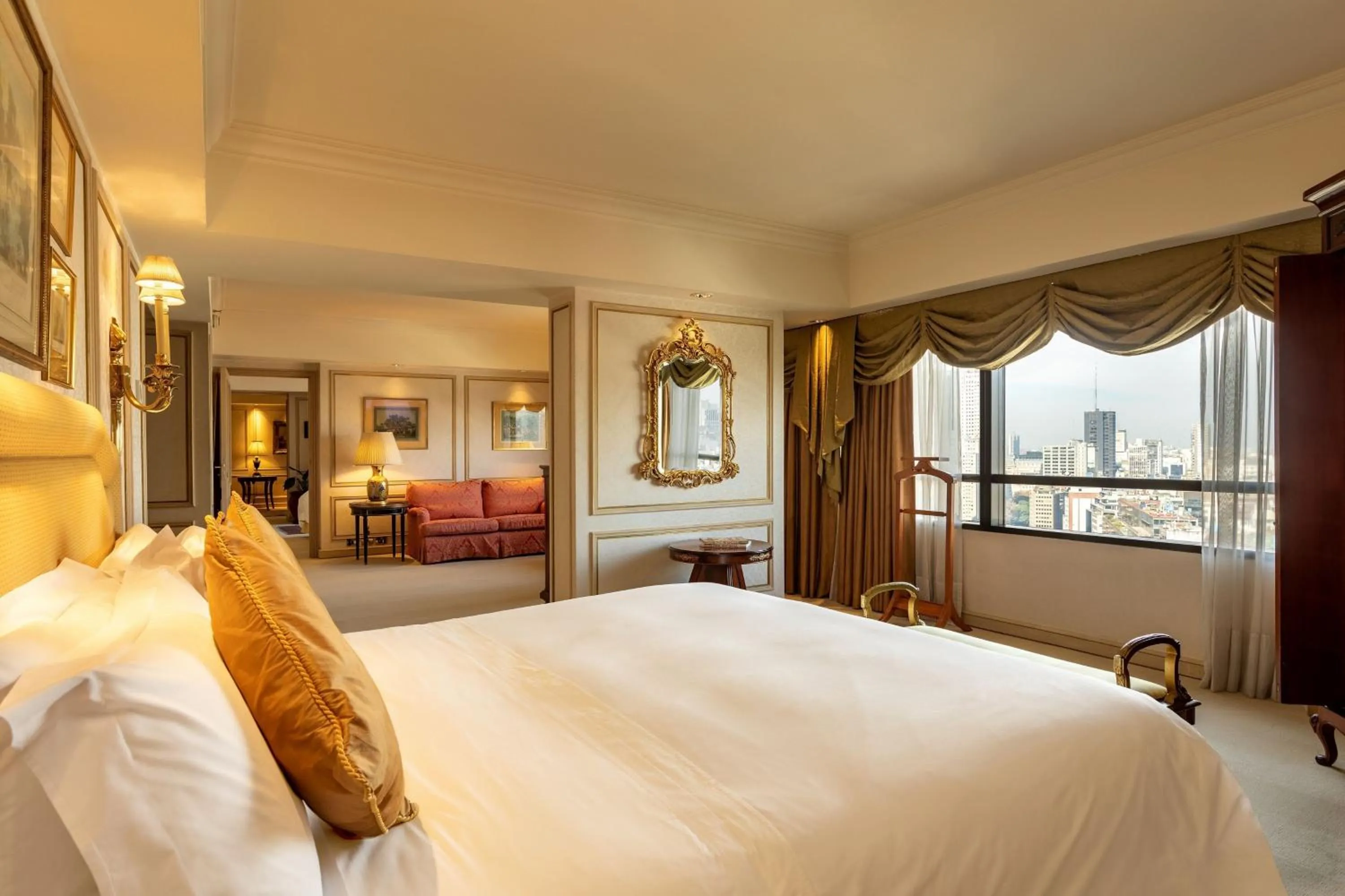 Bedroom, Bed in Park Tower, A Luxury Collection Hotel, Buenos Aires