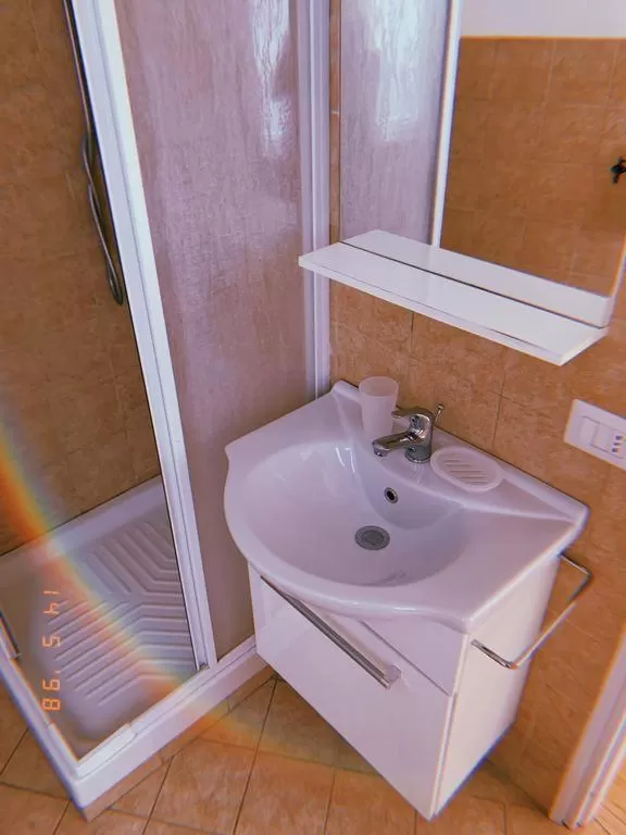 Bathroom in Vatican City Accommodation