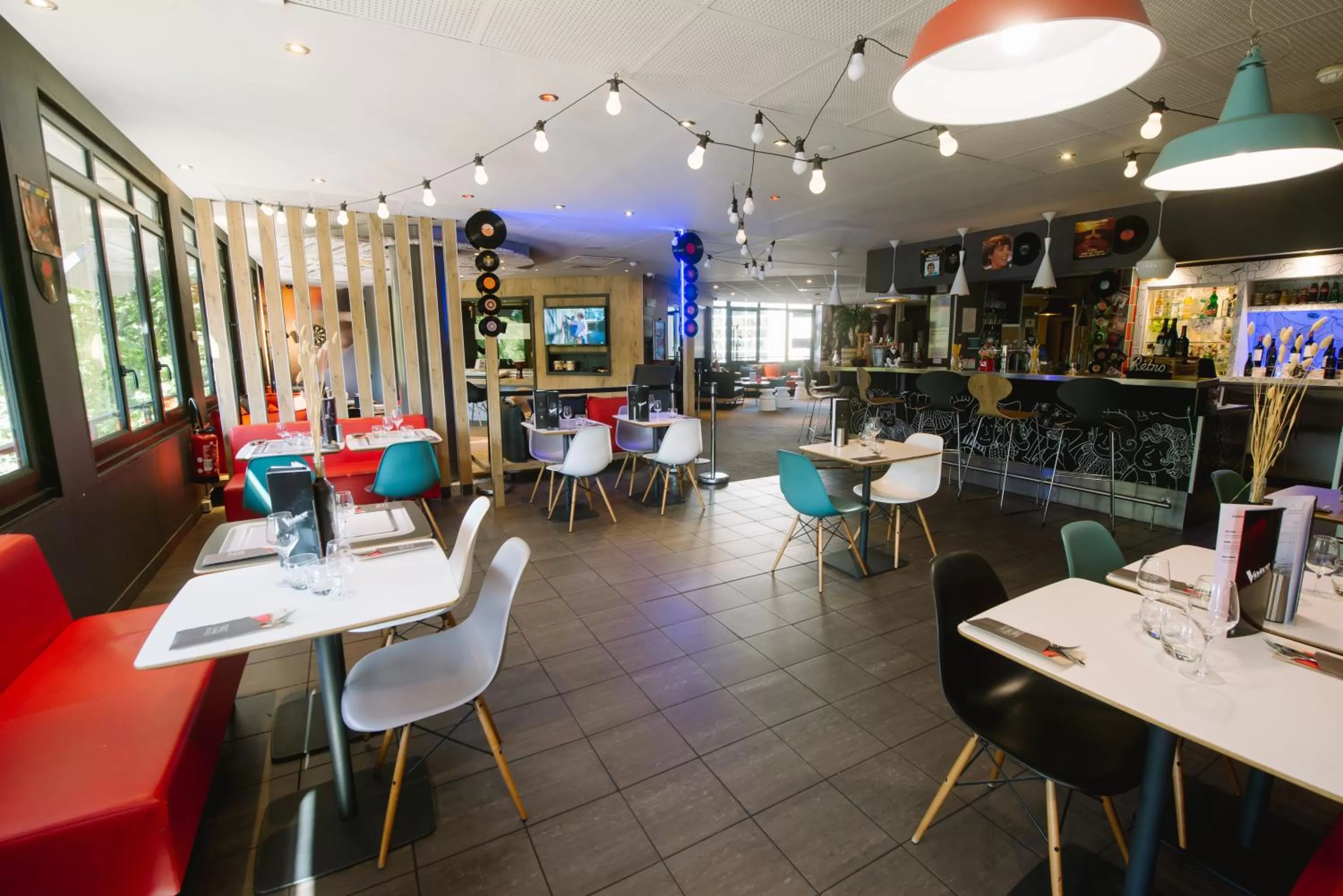 Restaurant/places to eat in ibis Avignon Centre Gare