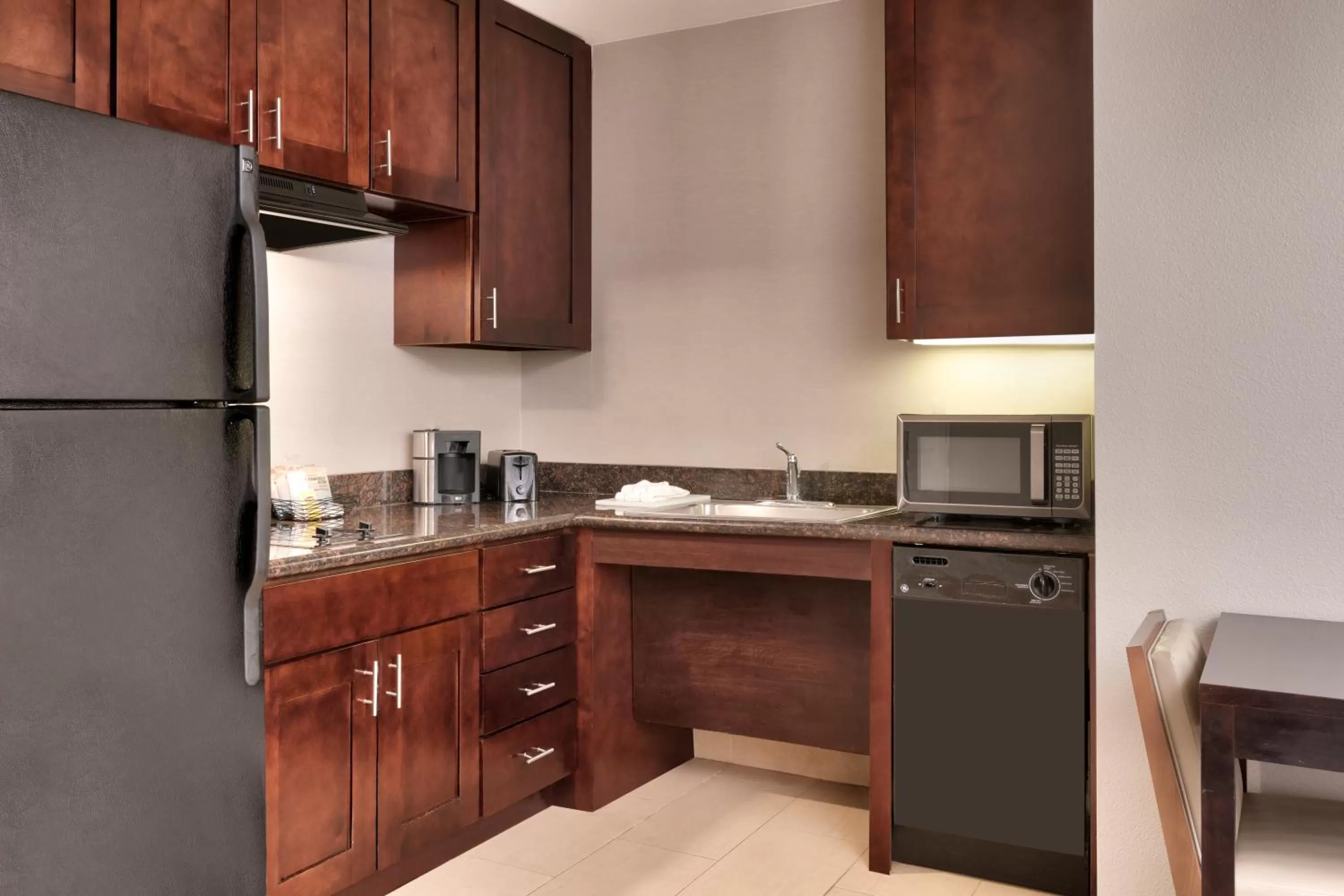 Kitchen or kitchenette in Residence Inn by Marriott Houston I-10 West/Park Row