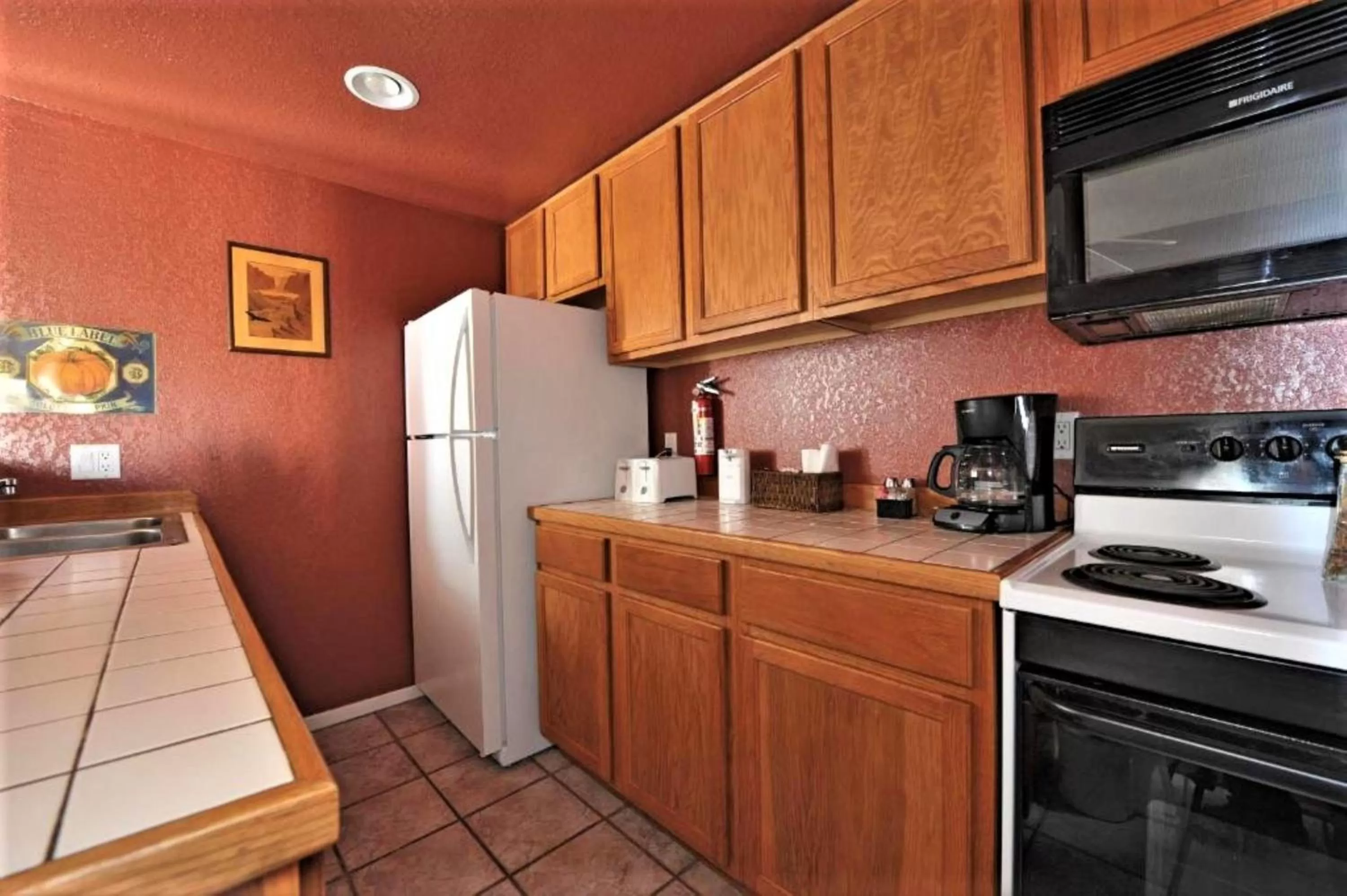 Kitchen or kitchenette in Pinecliff Village Resort