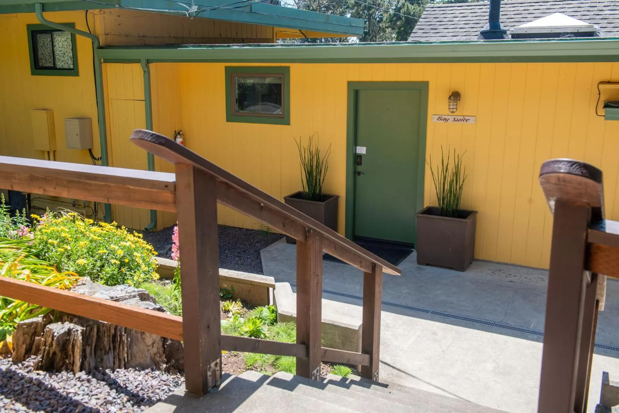 Facade/entrance in Inn at Buckhorn Cove