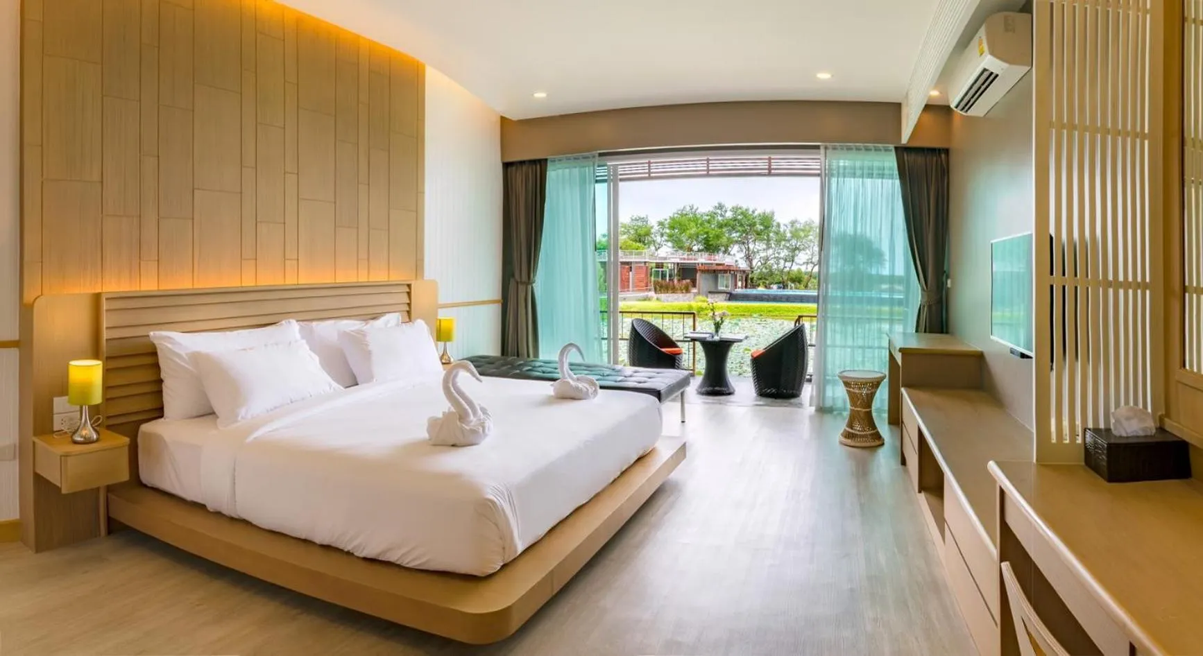 Bed in Baan Rim Ao