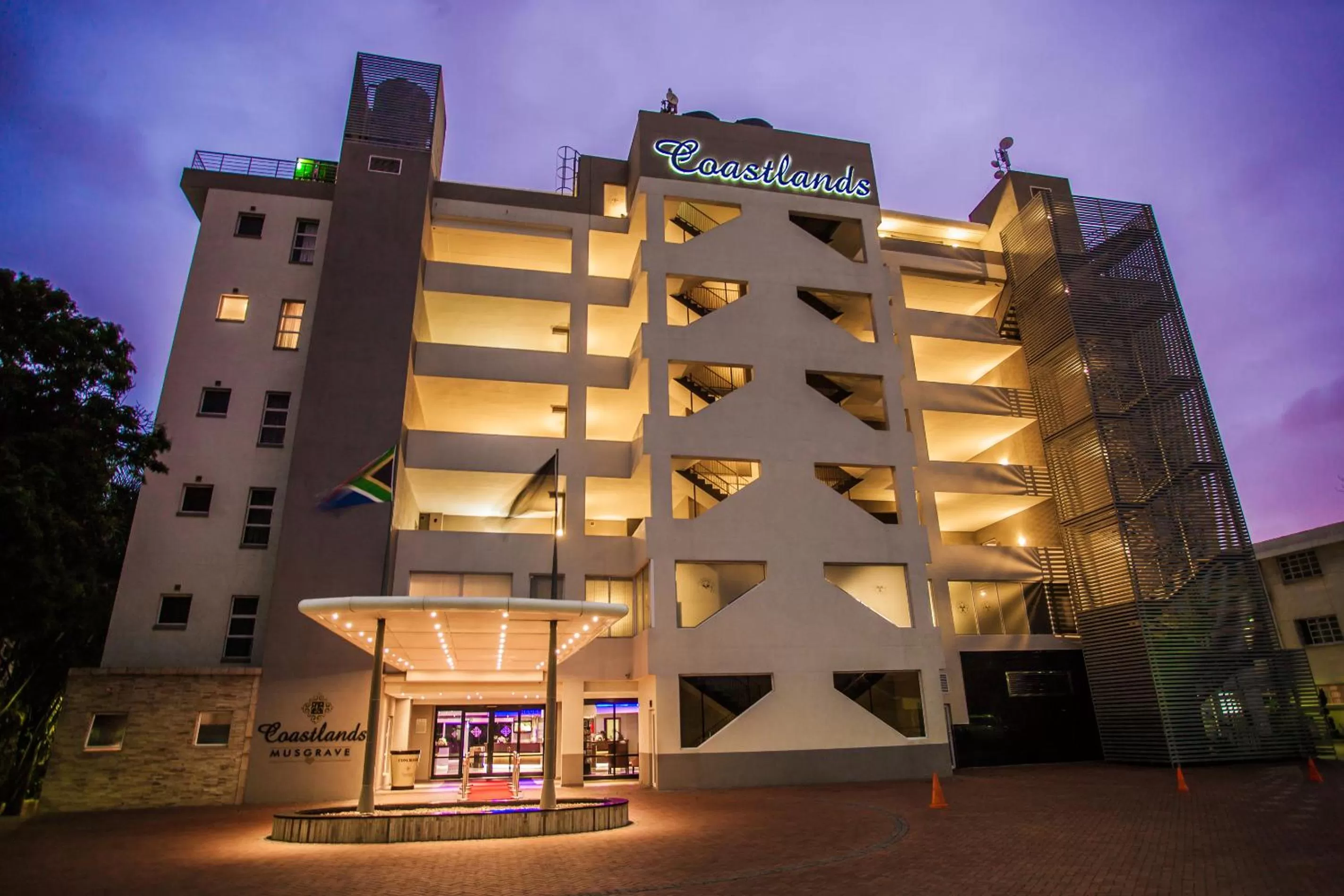 Facade/entrance in Coastlands Musgrave Hotel