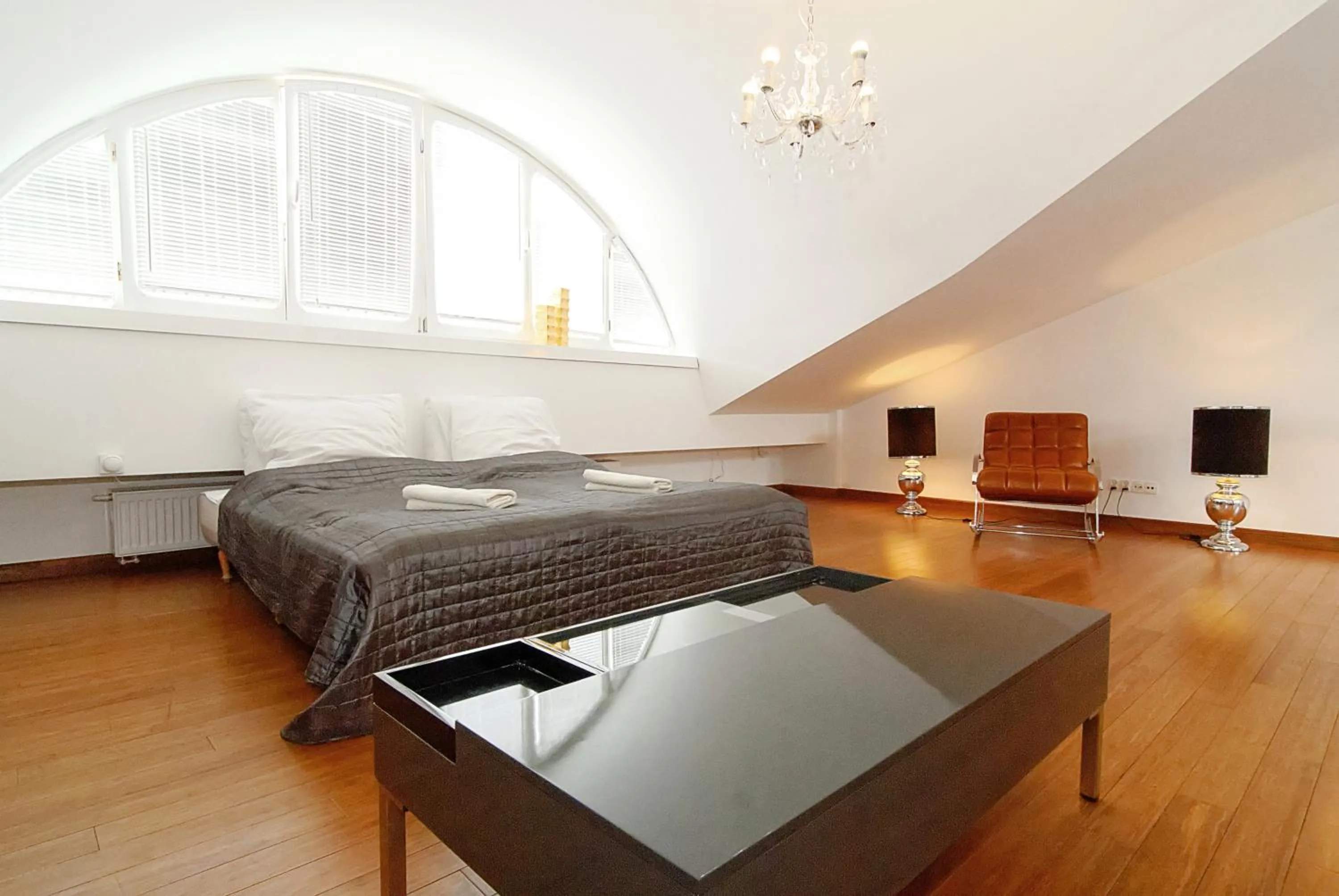 Bed in P&J Apartments Floriańska