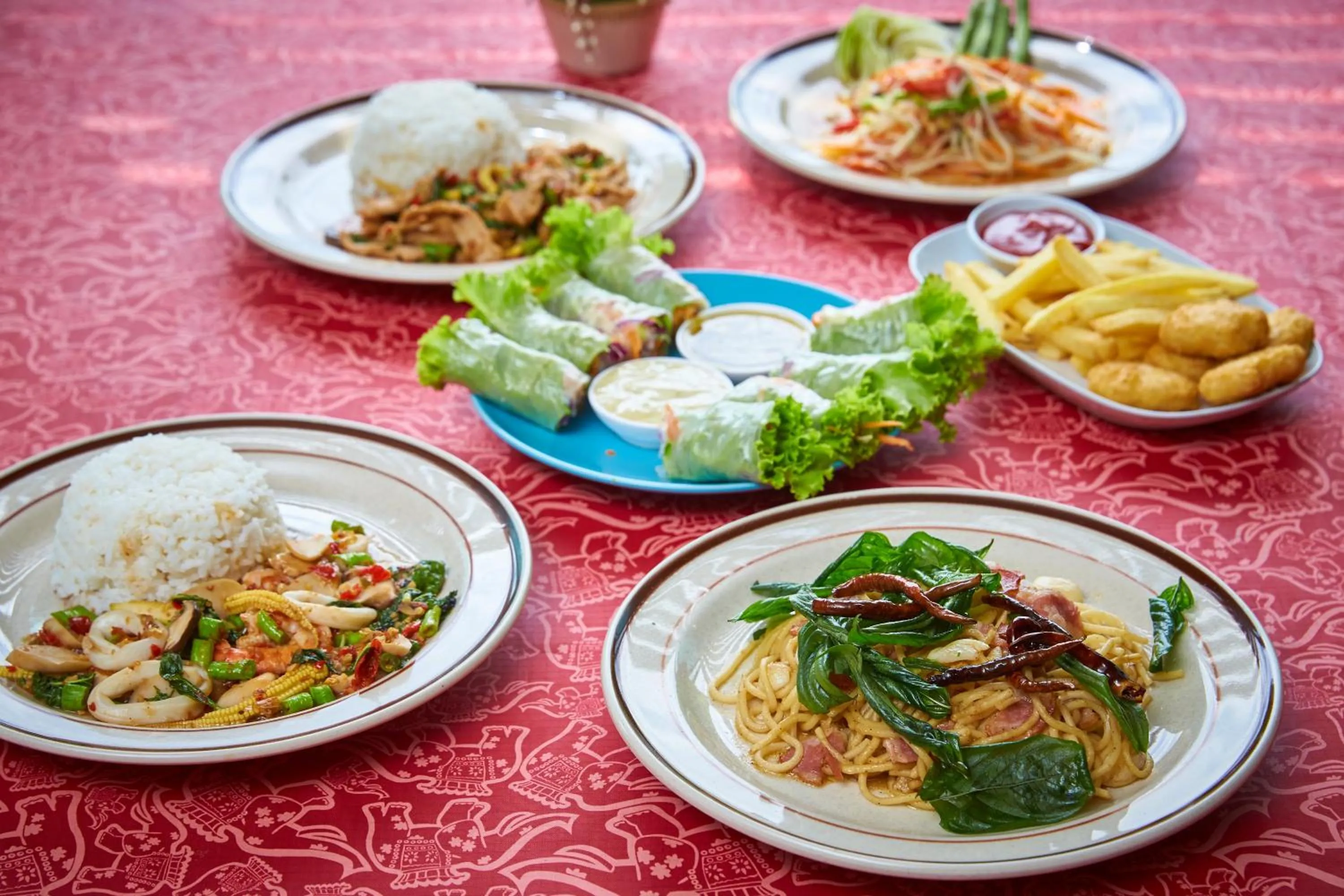 Restaurant/places to eat in Sivalai Place