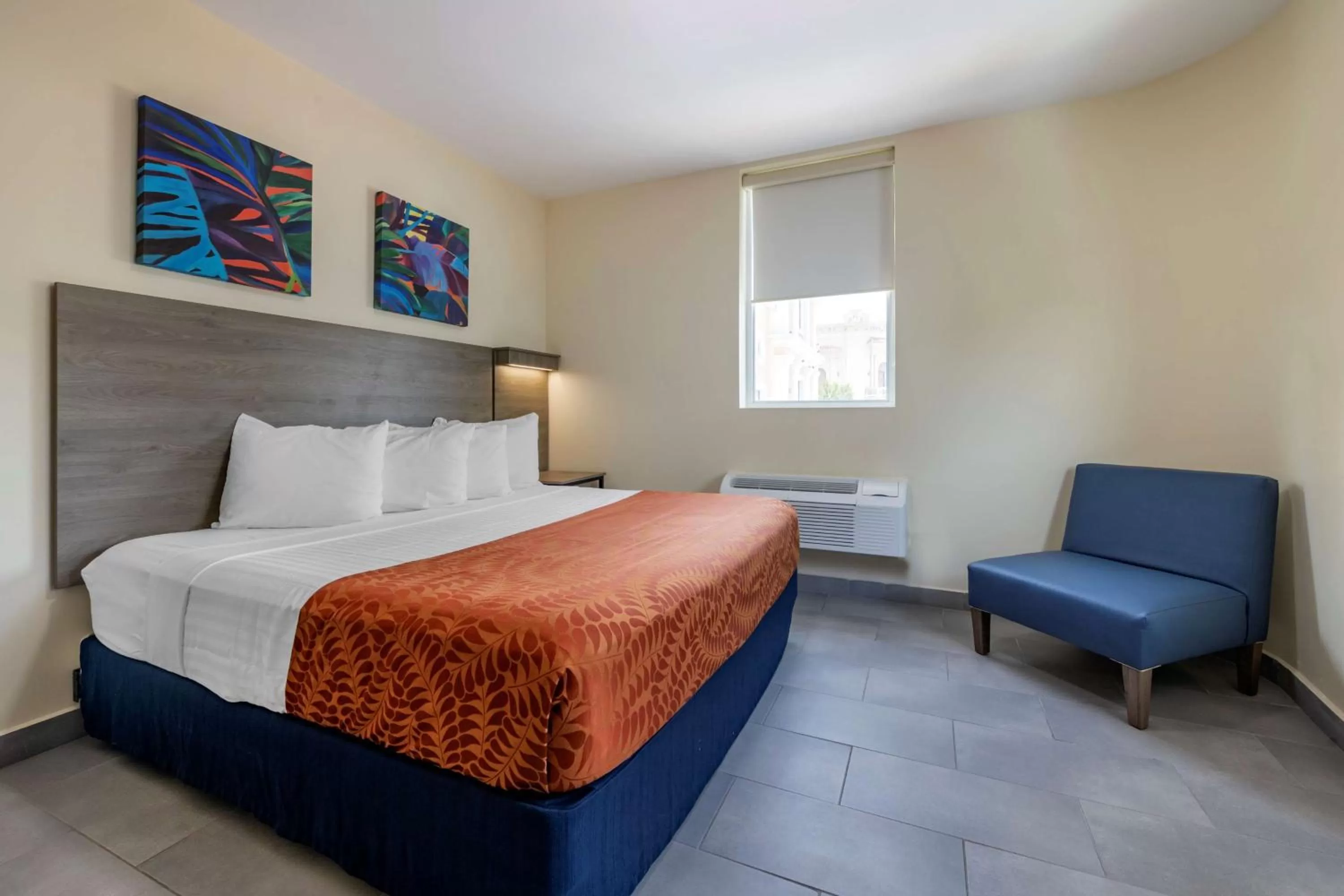 Bedroom, Bed in Hotel Mayaguez Plaza, BW Signature Collection