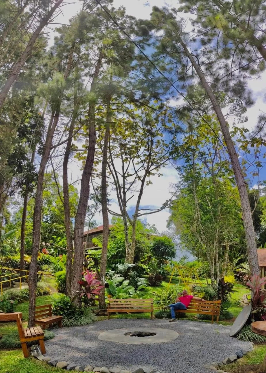 Garden in Vista Turrialba Lodge