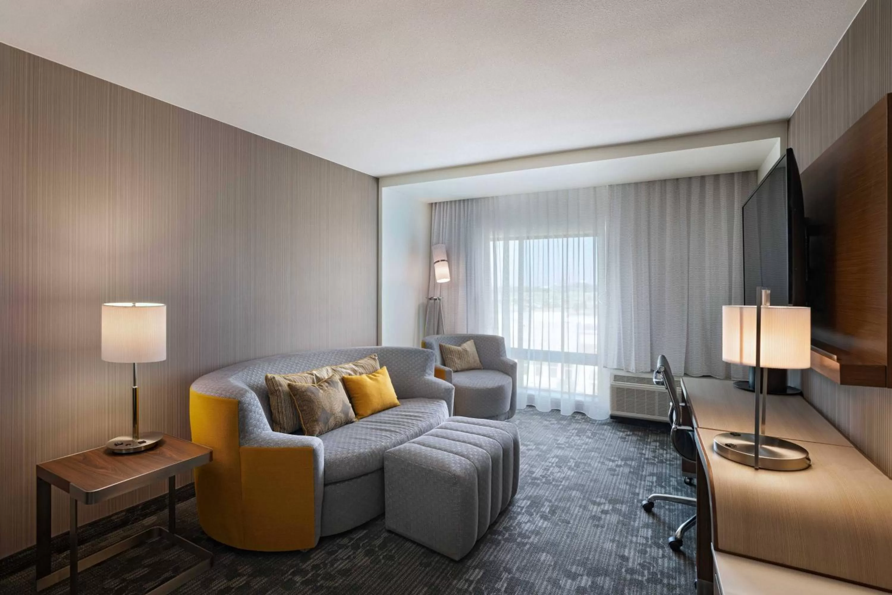 Living room in Courtyard Dallas Grand Prairie