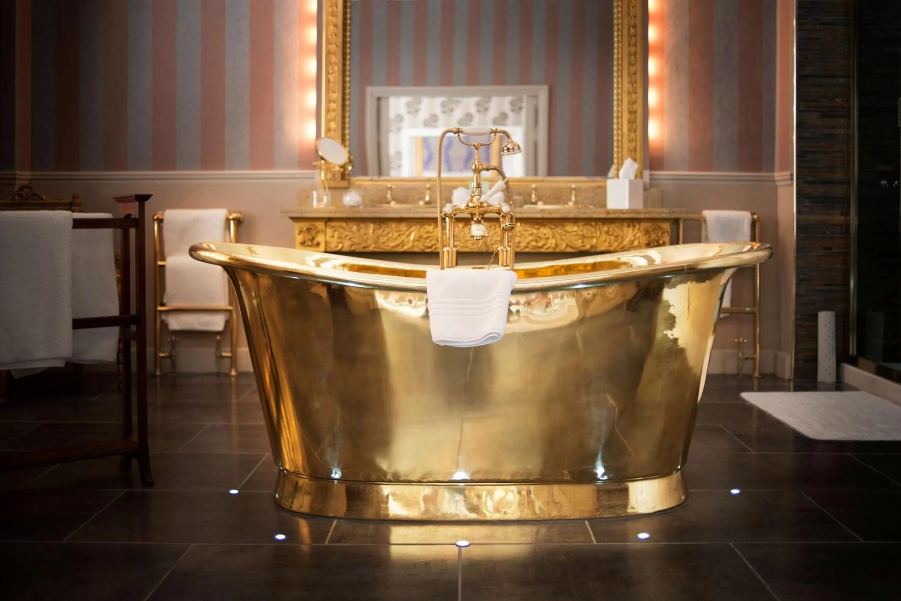 Bathroom in The Swan Hotel, Wells, Somerset - The Coaching Inn Group