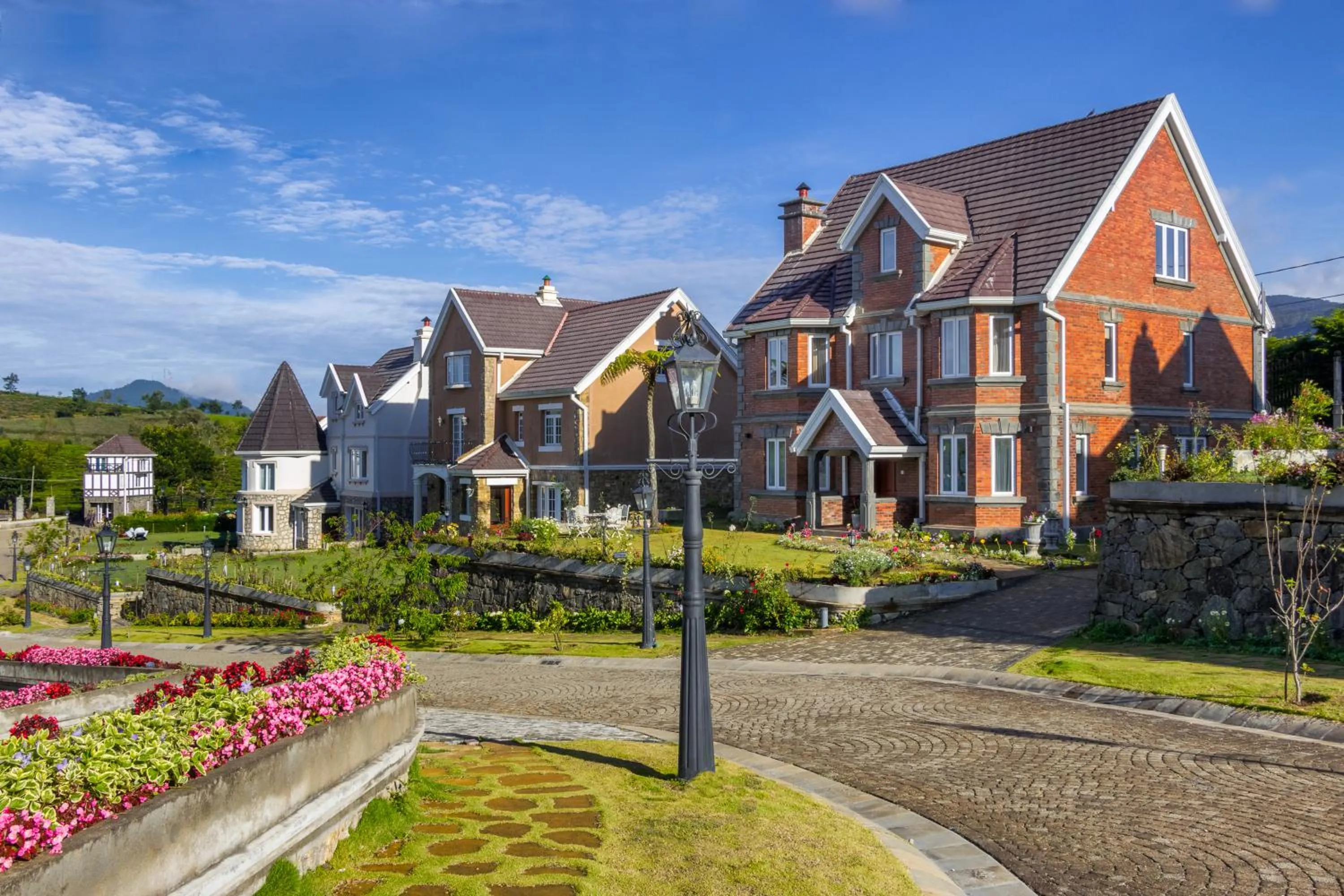 Property building in Kent Cottage