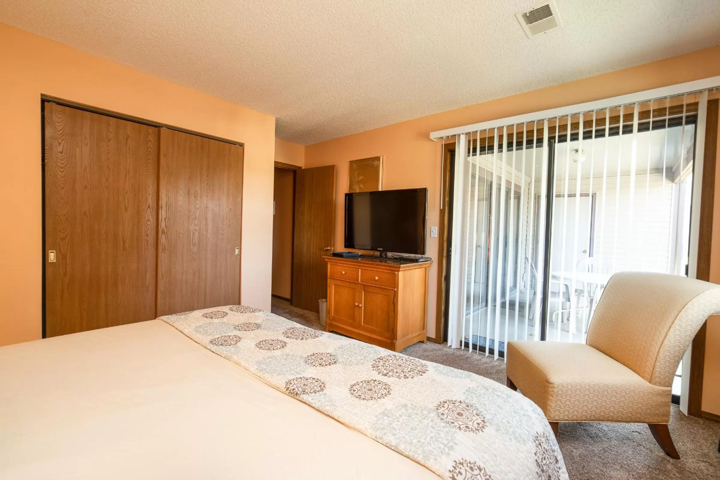 TV and multimedia in Pointe Royale Golf Resort