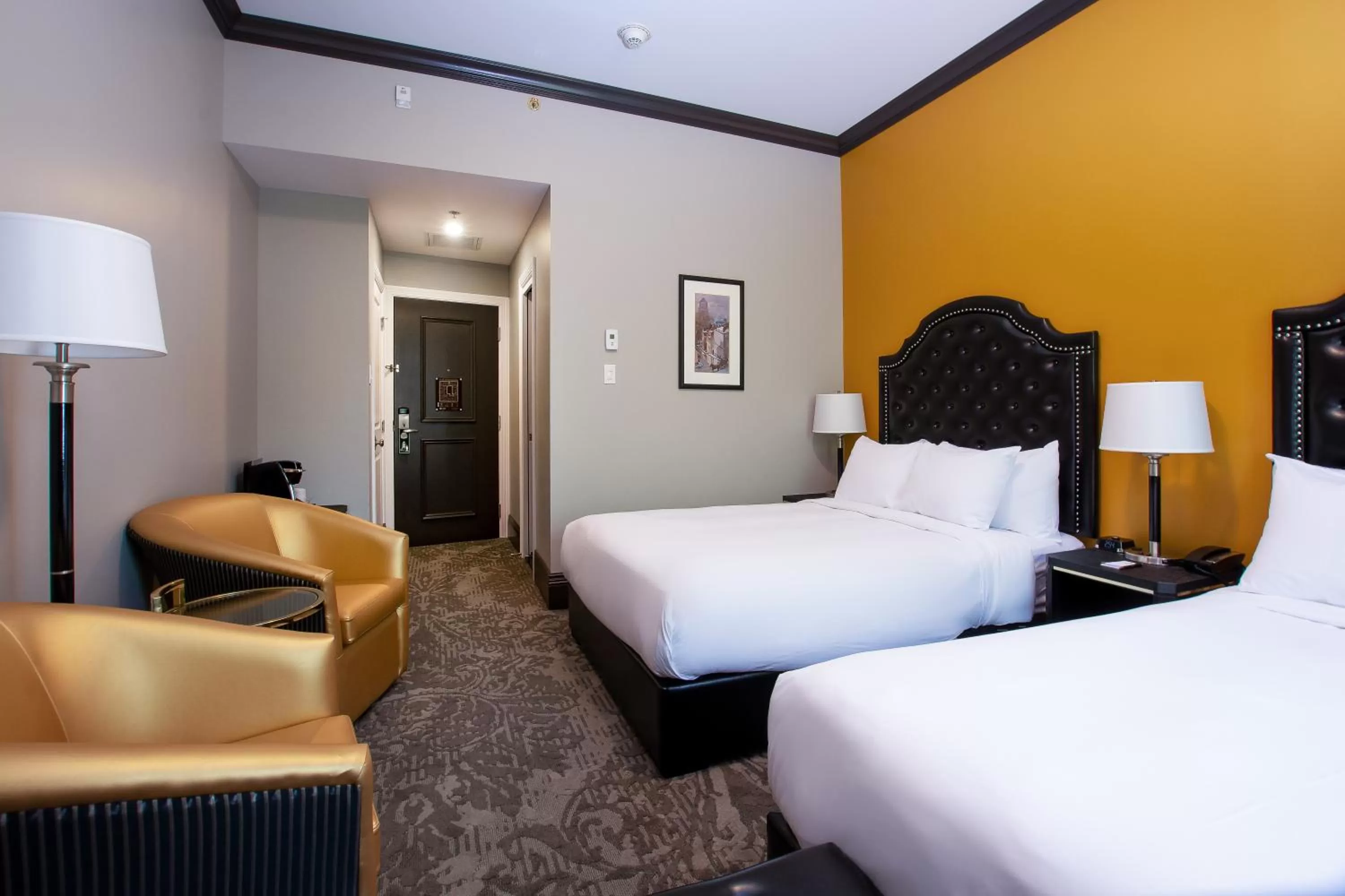 Bed in Hotel Clarendon