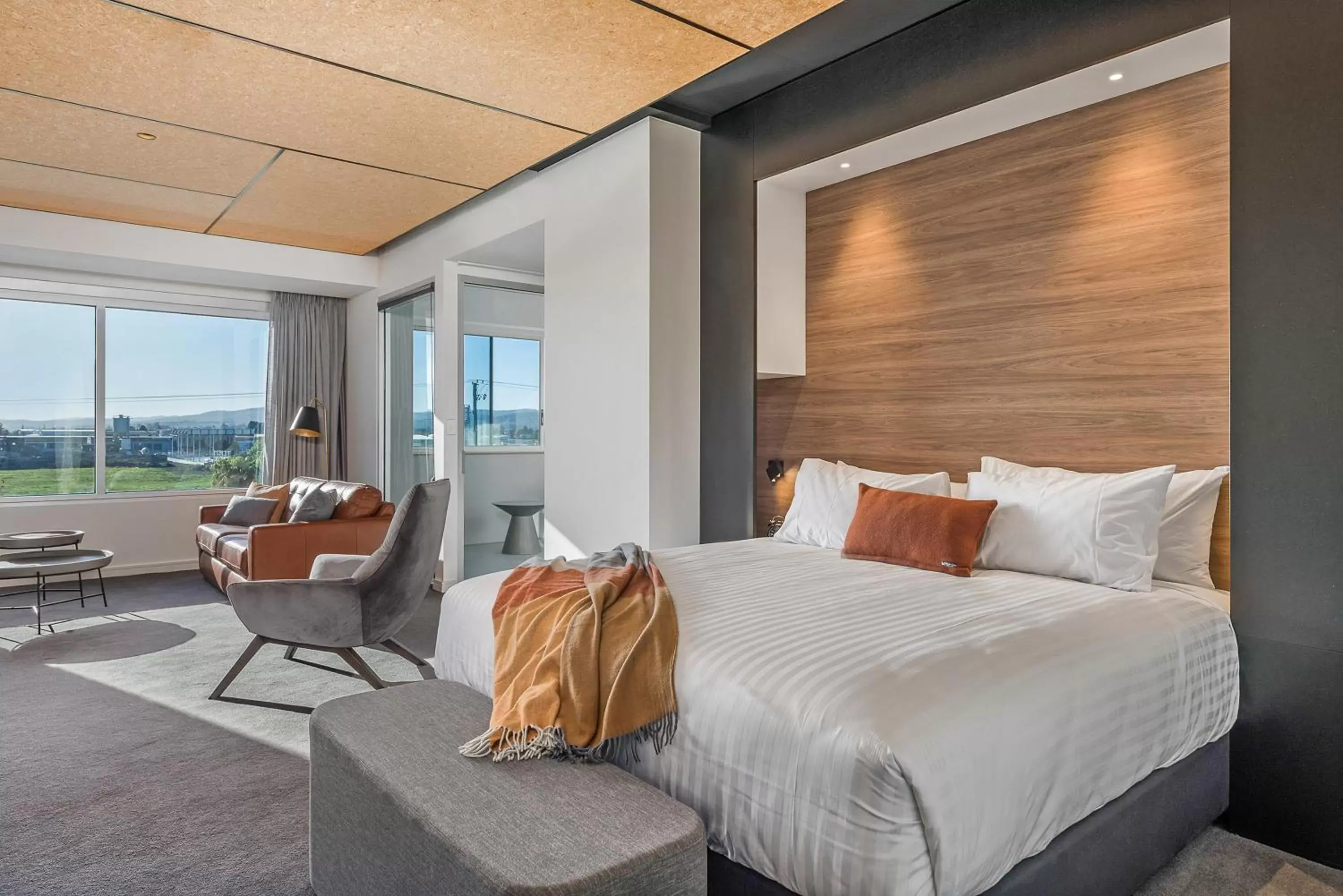 Two-Bedroom Suite - Tamar River Suite (Dual Key) in Peppers Silo Launceston Two-Bedroom Suite - Tamar River Suite (Dual Key) in Peppers Silo Launceston