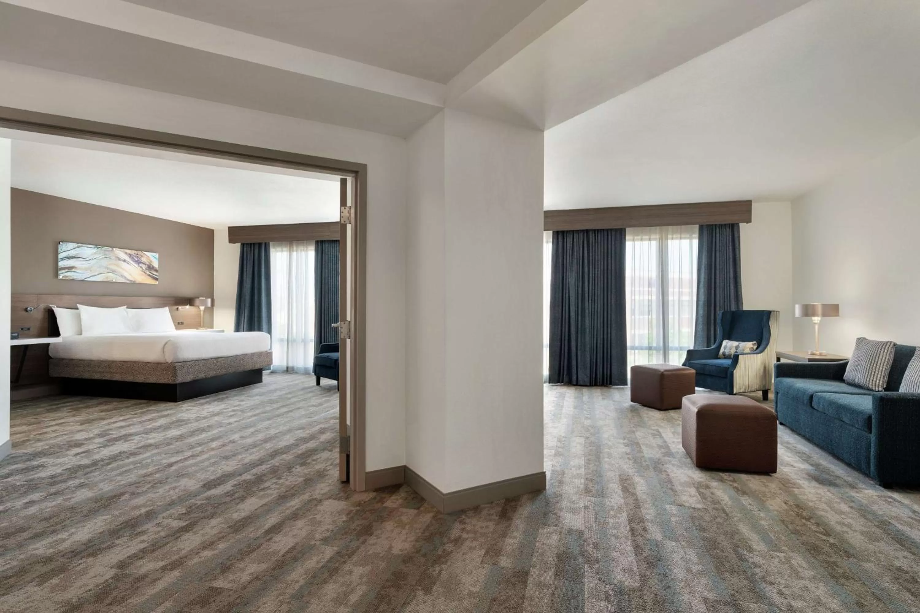 Living room, Bed in Hilton Garden Inn Charlotte/Ayrsley