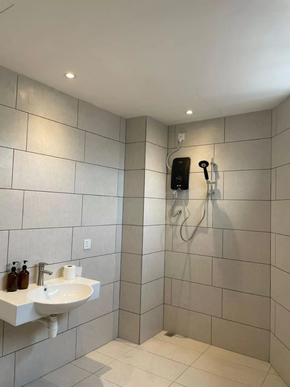 Shower in Bagan Suite