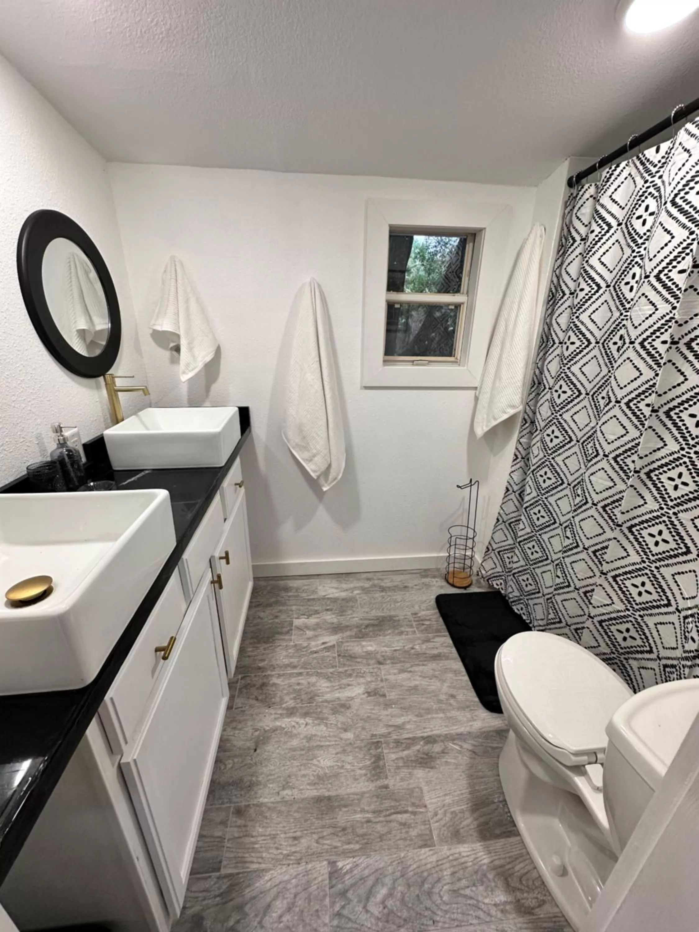 Bathroom in Nature Coast Inn & Cottages