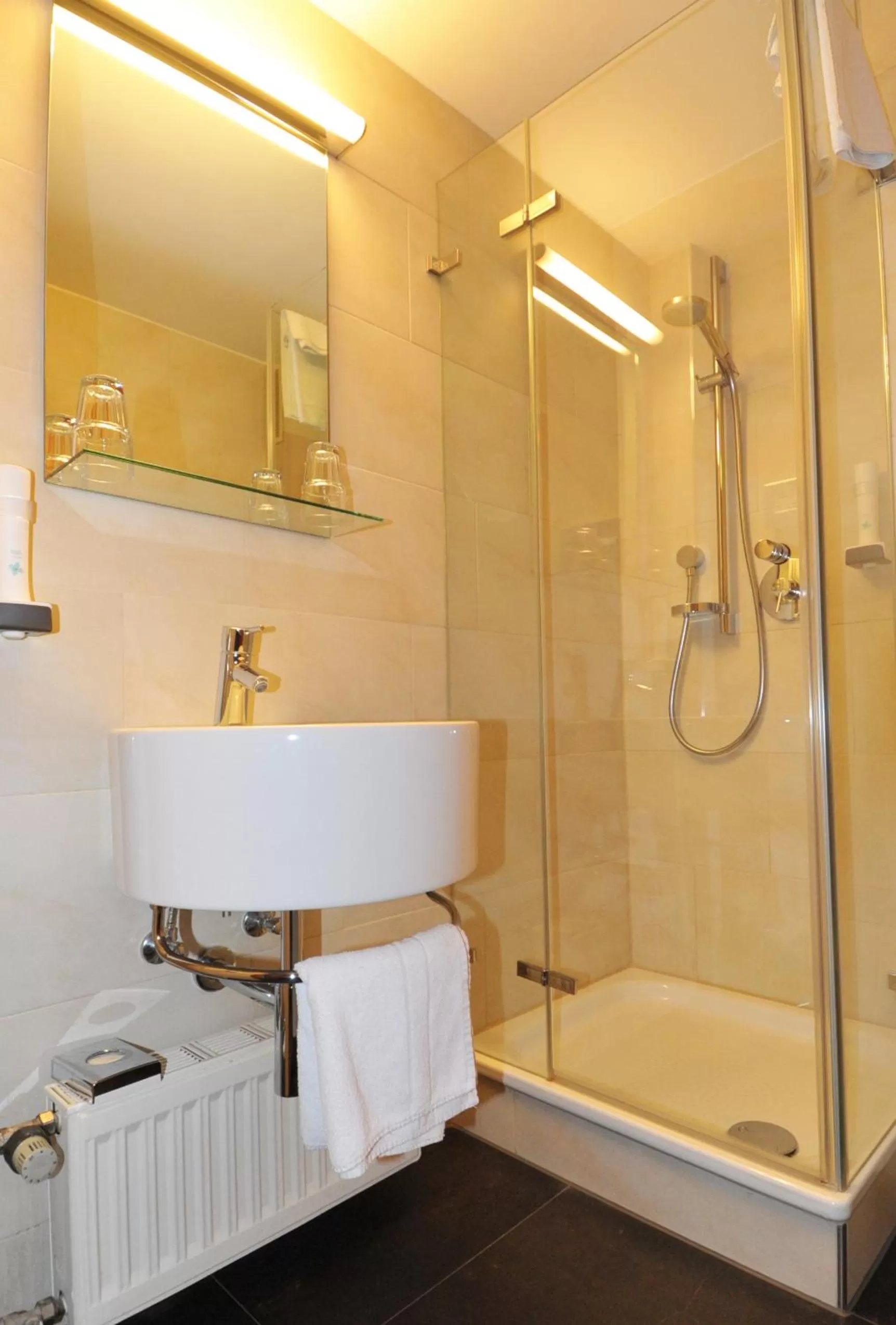 Bathroom in Ambassador Parkhotel