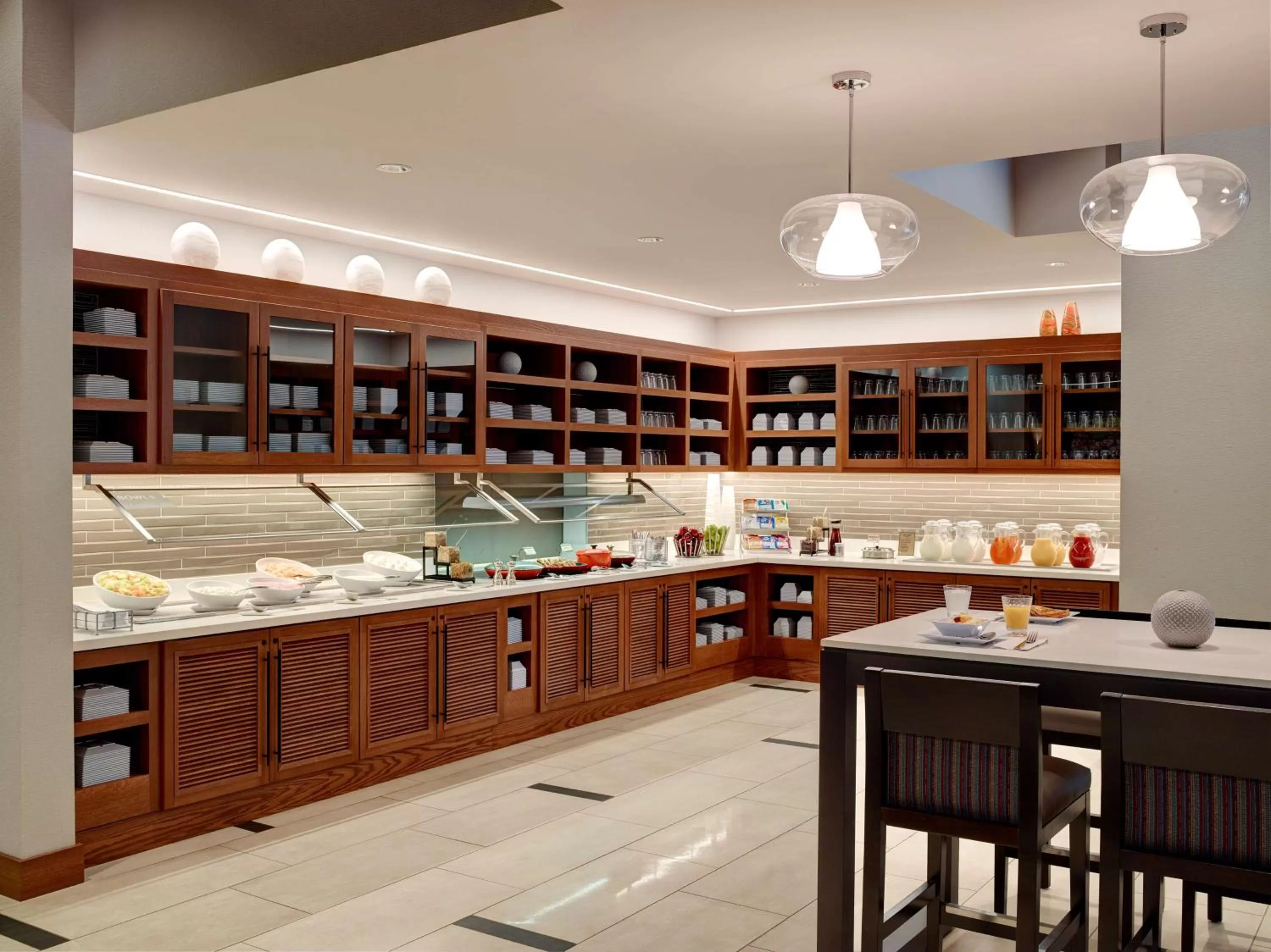 Restaurant/places to eat in Hyatt Place Arlington Courthouse