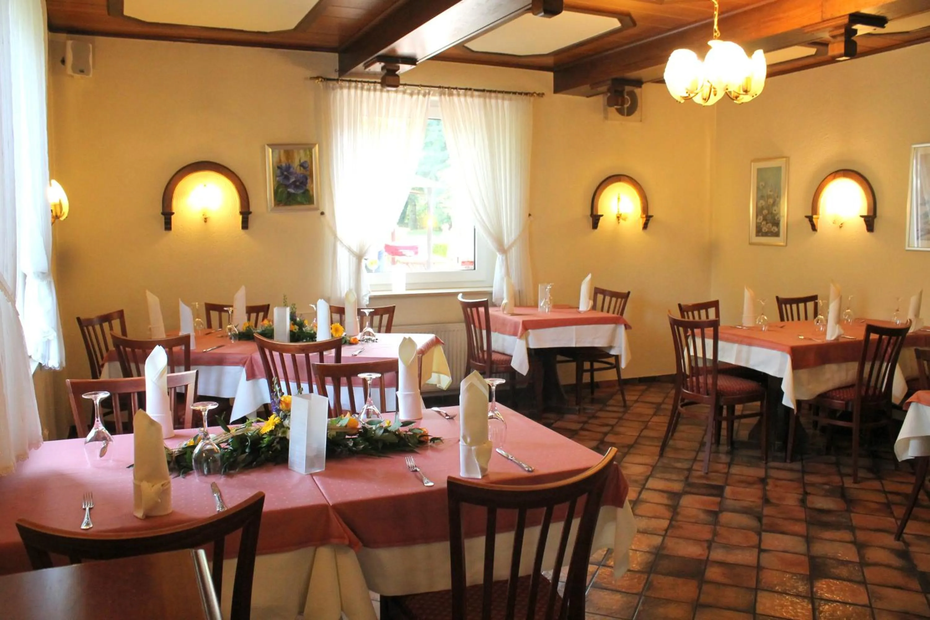 Restaurant/places to eat in Hotel und Restaurant Eurohof