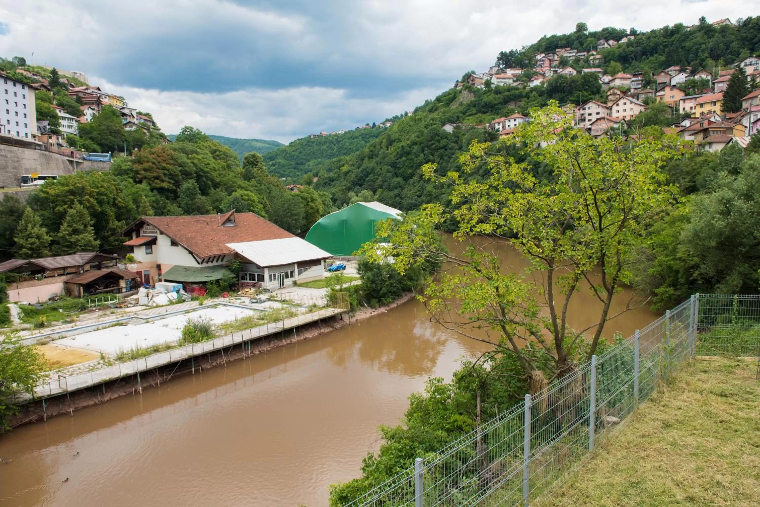 Bird's-eye View in Leader apartment