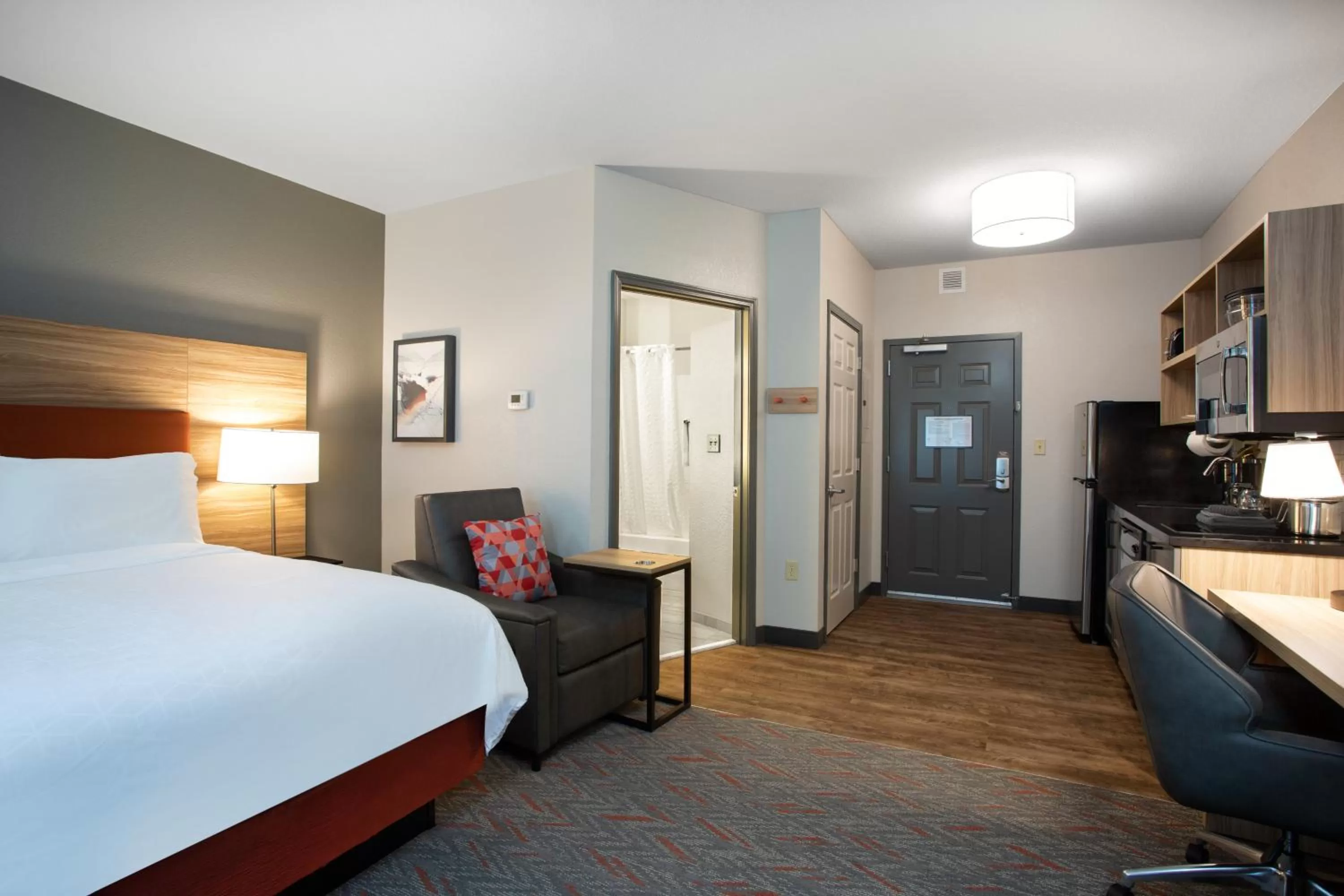 Photo of the whole room, Bed in Candlewood Suites Apex Raleigh Area by IHG