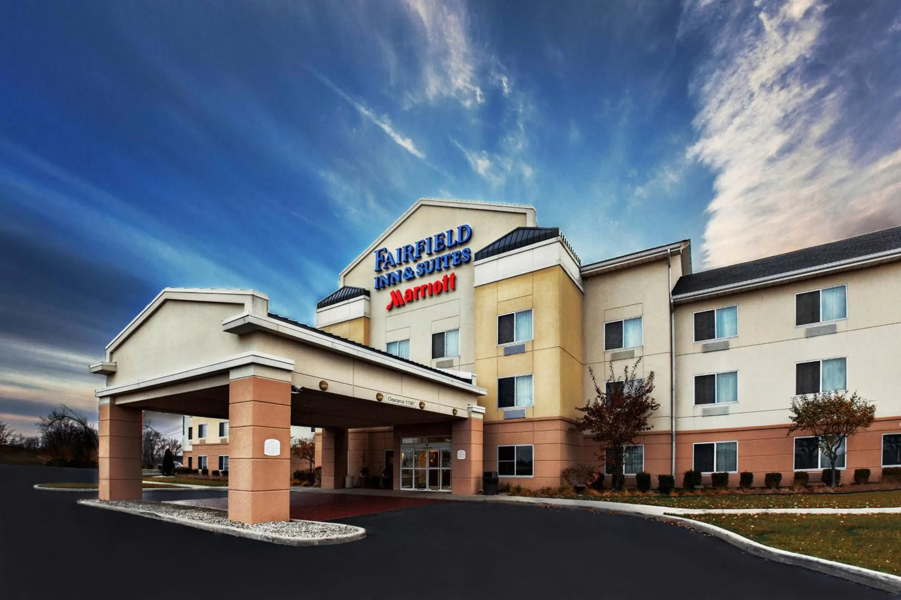 Fairfield Inn & Suites Toledo North Fairfield Inn & Suites Toledo North