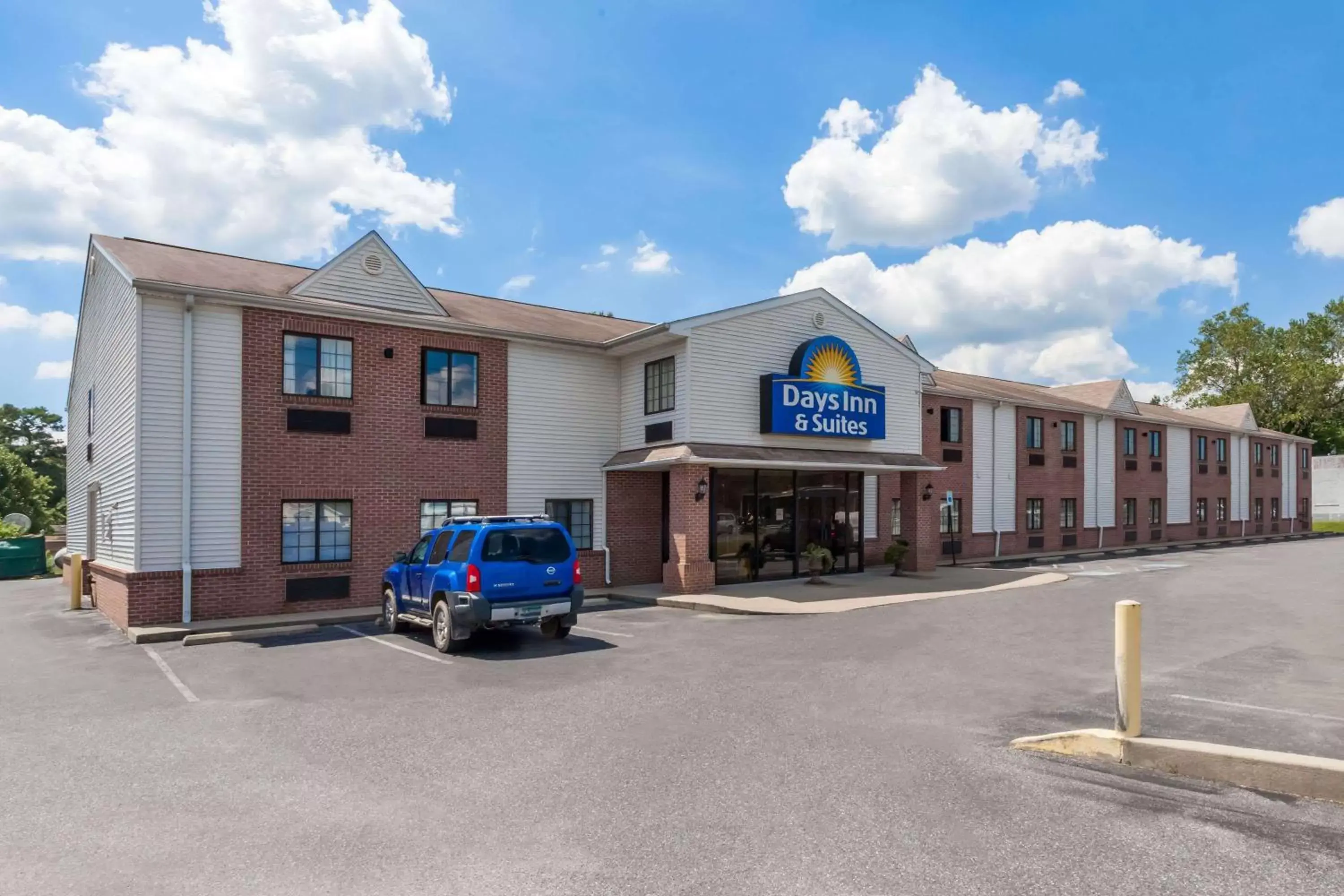 Days Inn & Suites by Wyndham Cambridge Days Inn & Suites by Wyndham Cambridge