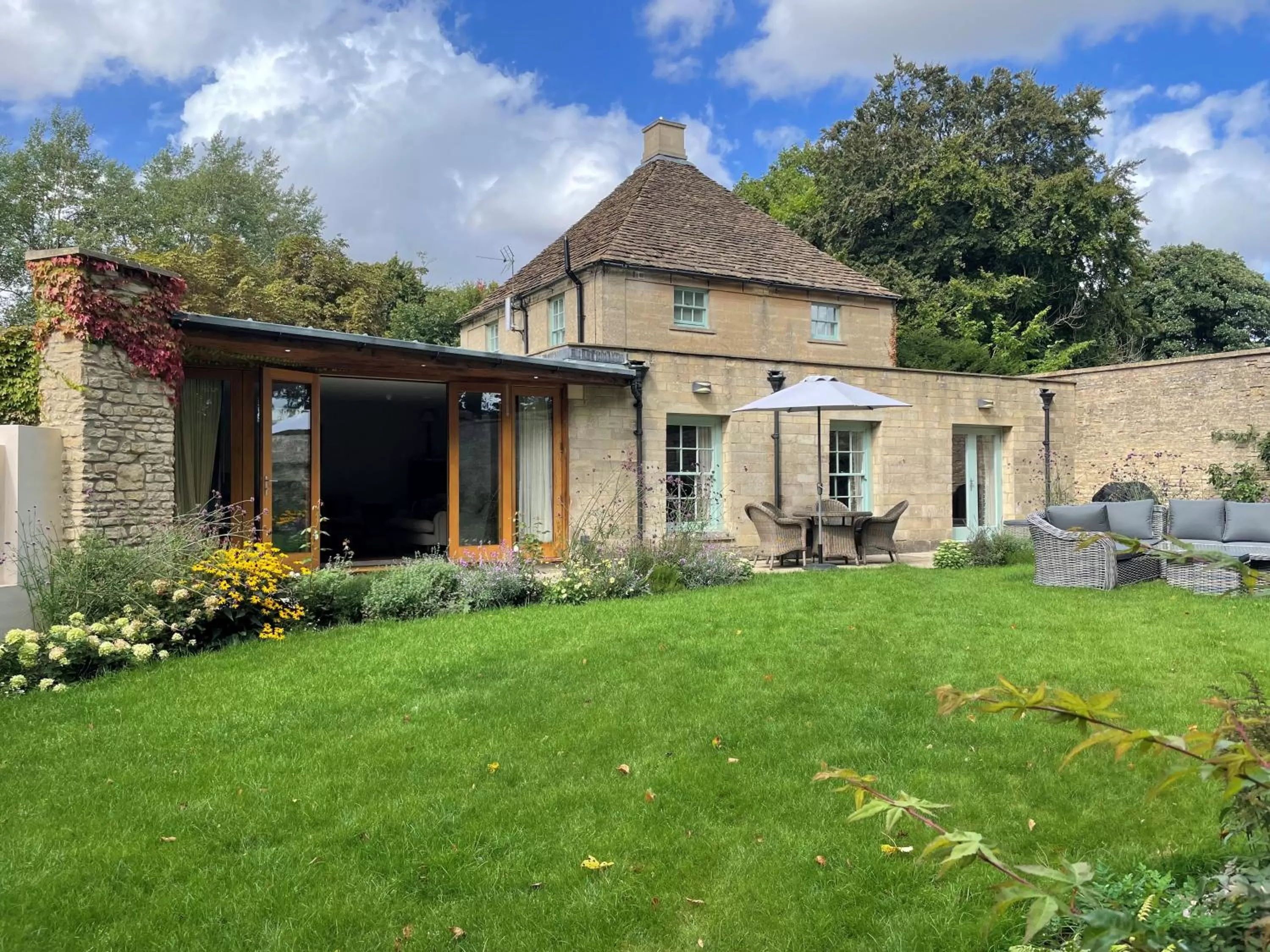 Restaurant/places to eat in Lucknam Park, Emblems Collection