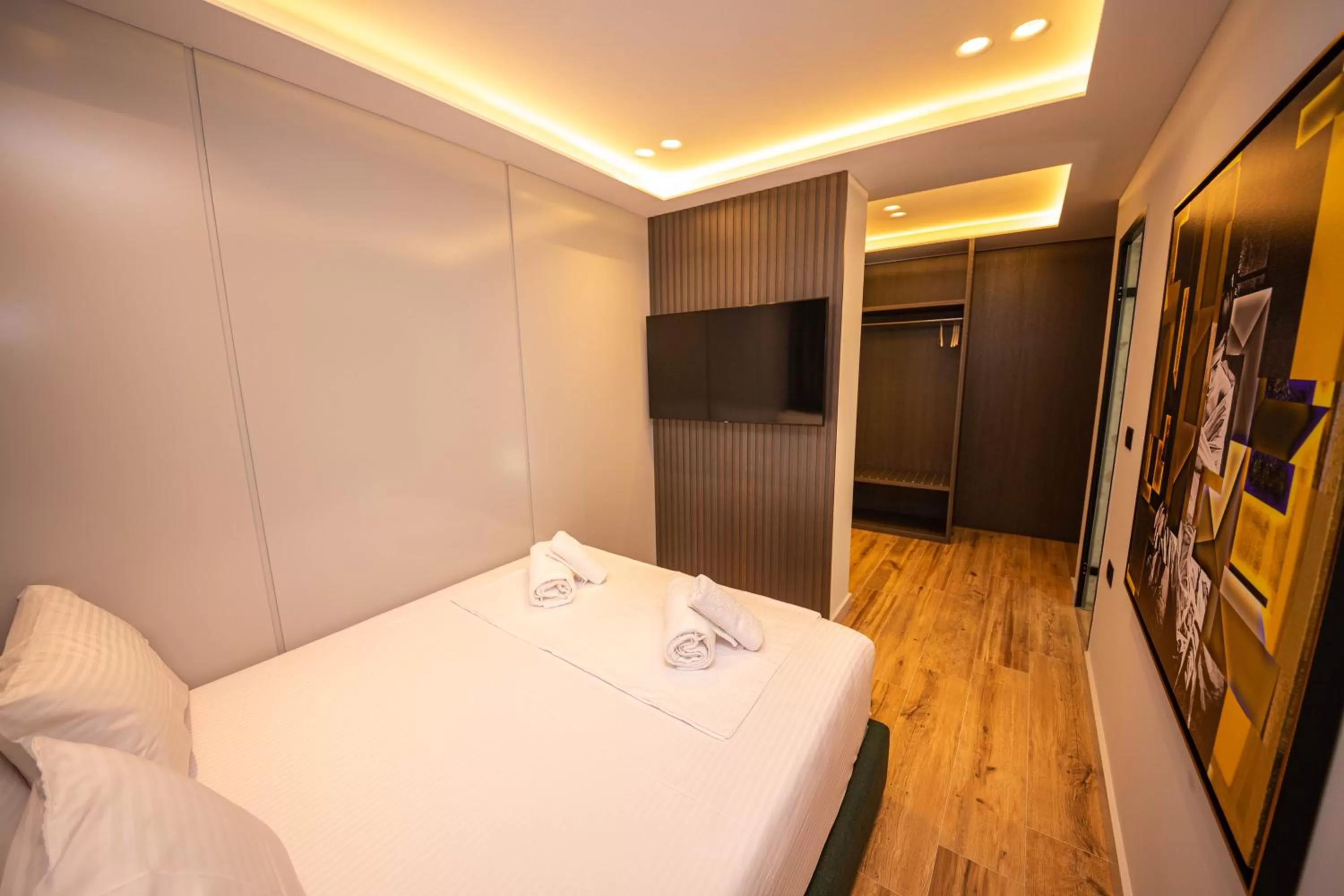 Bedroom, Bed in Hotel Lili-1