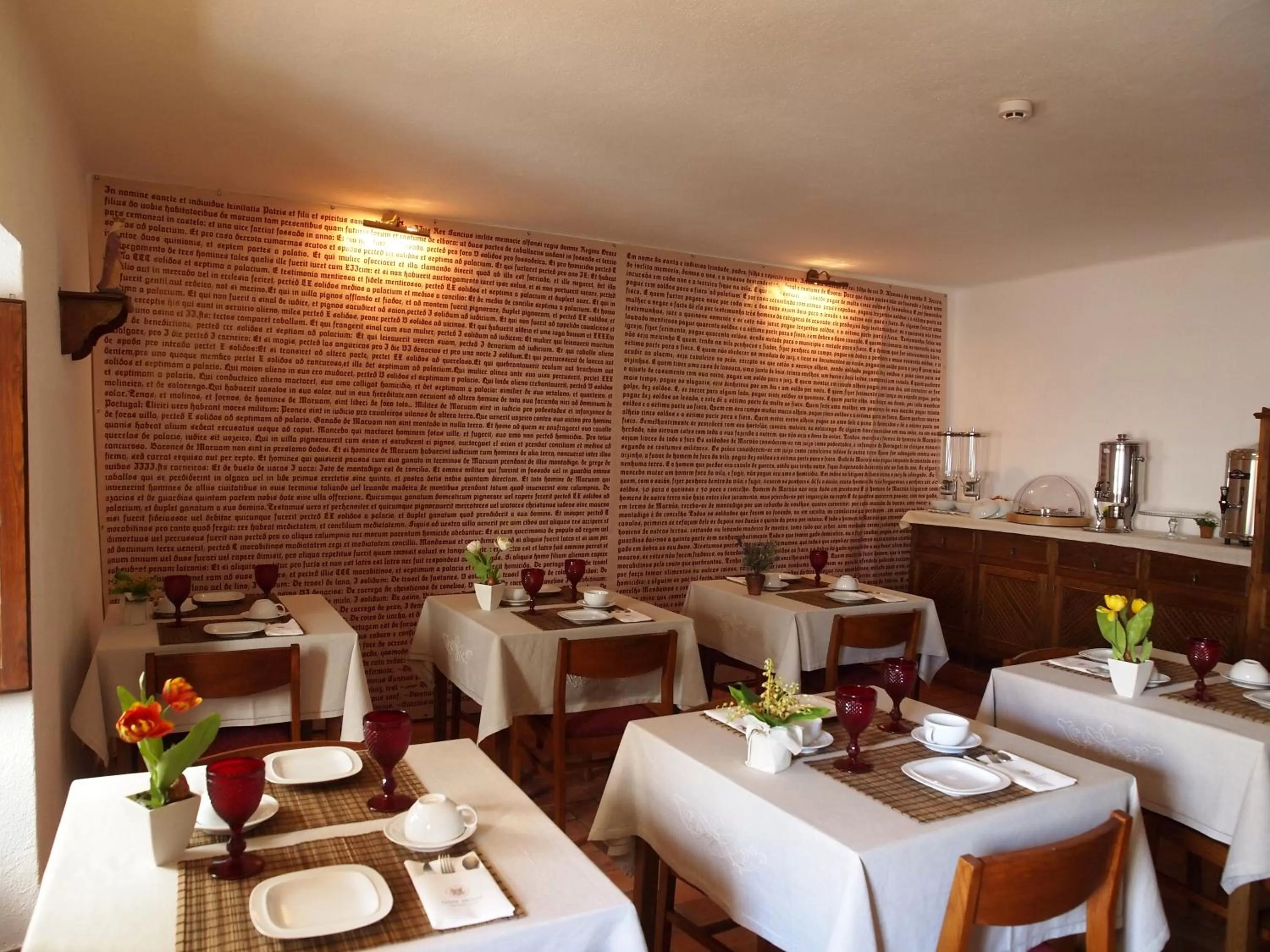 Restaurant/places to eat in Dom Dinis Marvão