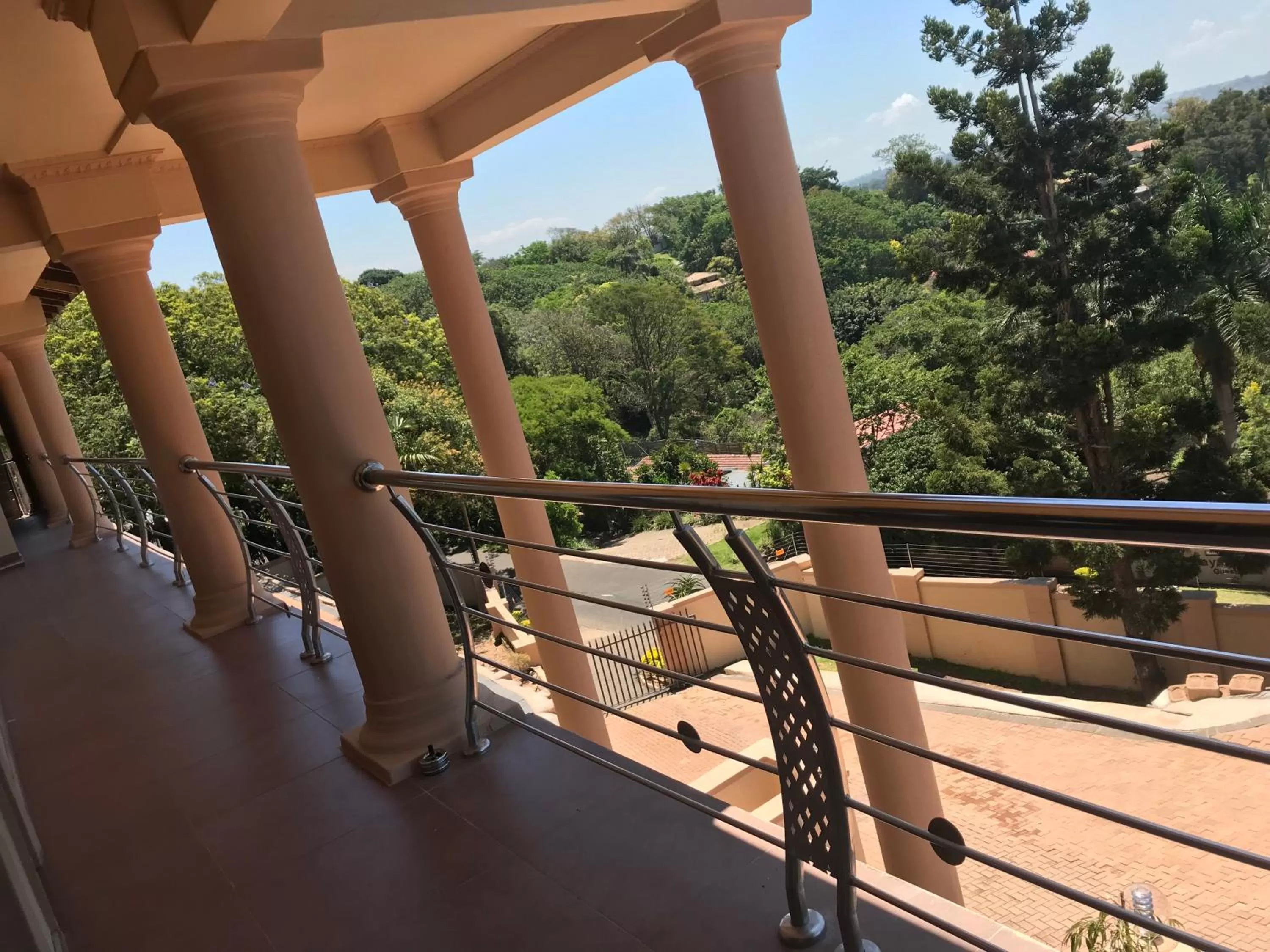 Jay and Bee Guesthouse